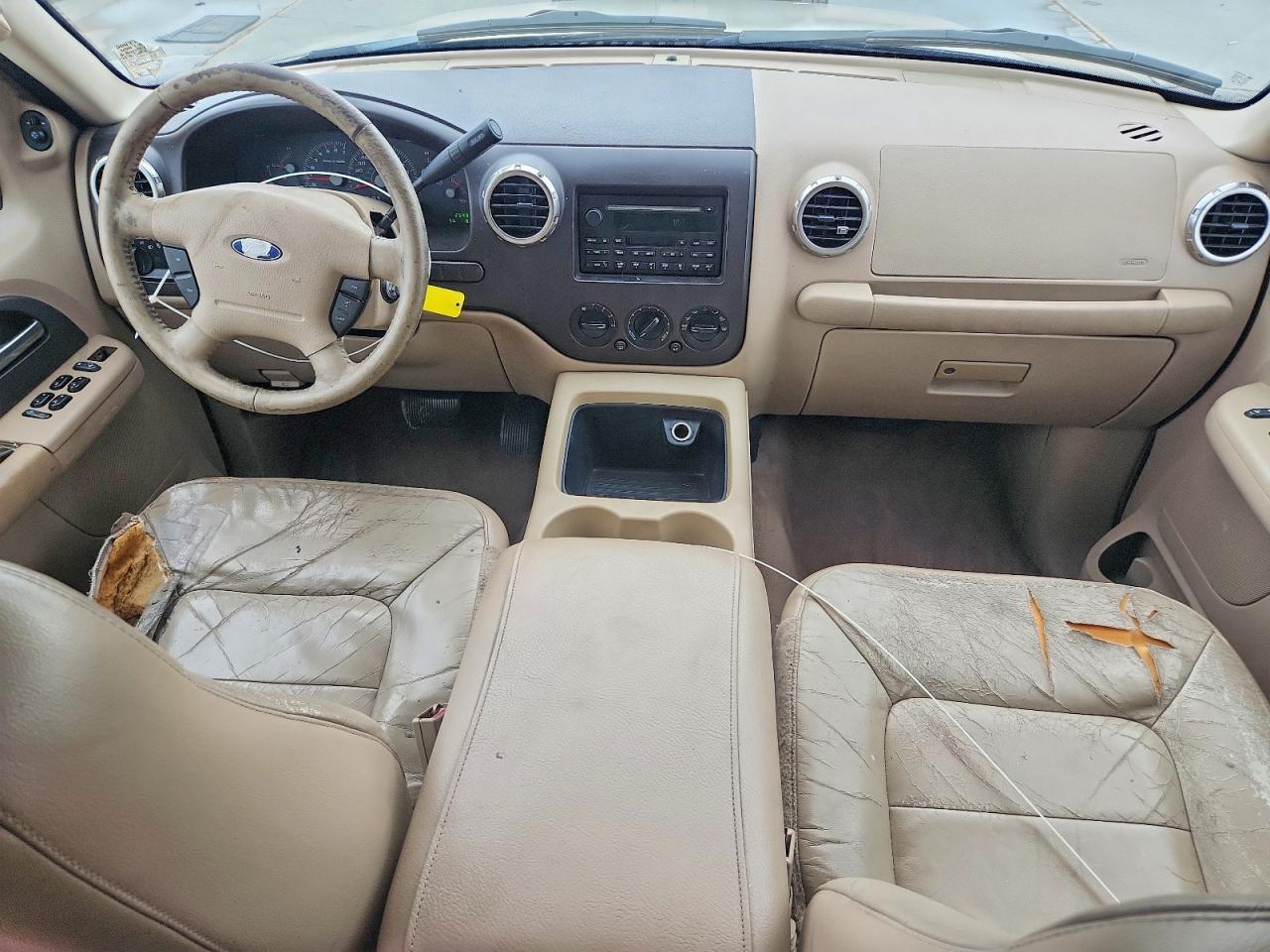2004 Ford Expedition Xlt Желто-коричневый vin: 1FMPU15L64LB03662