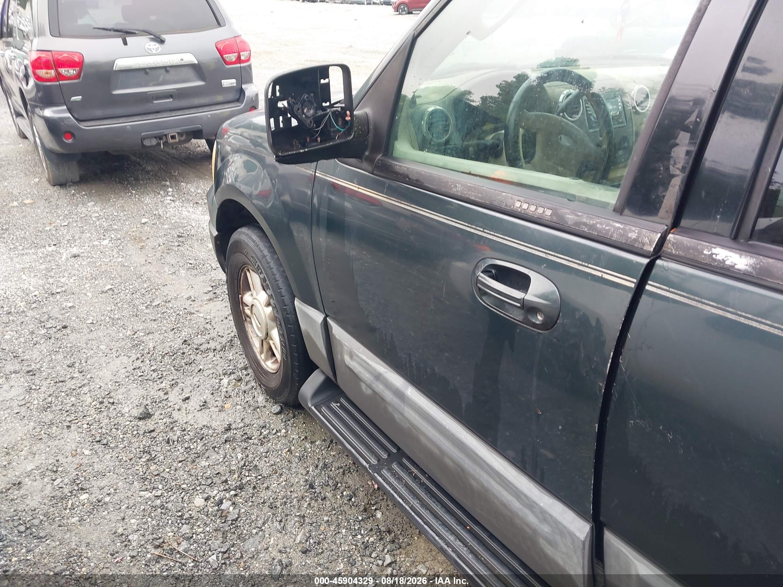 2004 Ford Expedition Xlt Green vin: 1FMPU15L64LB19456
