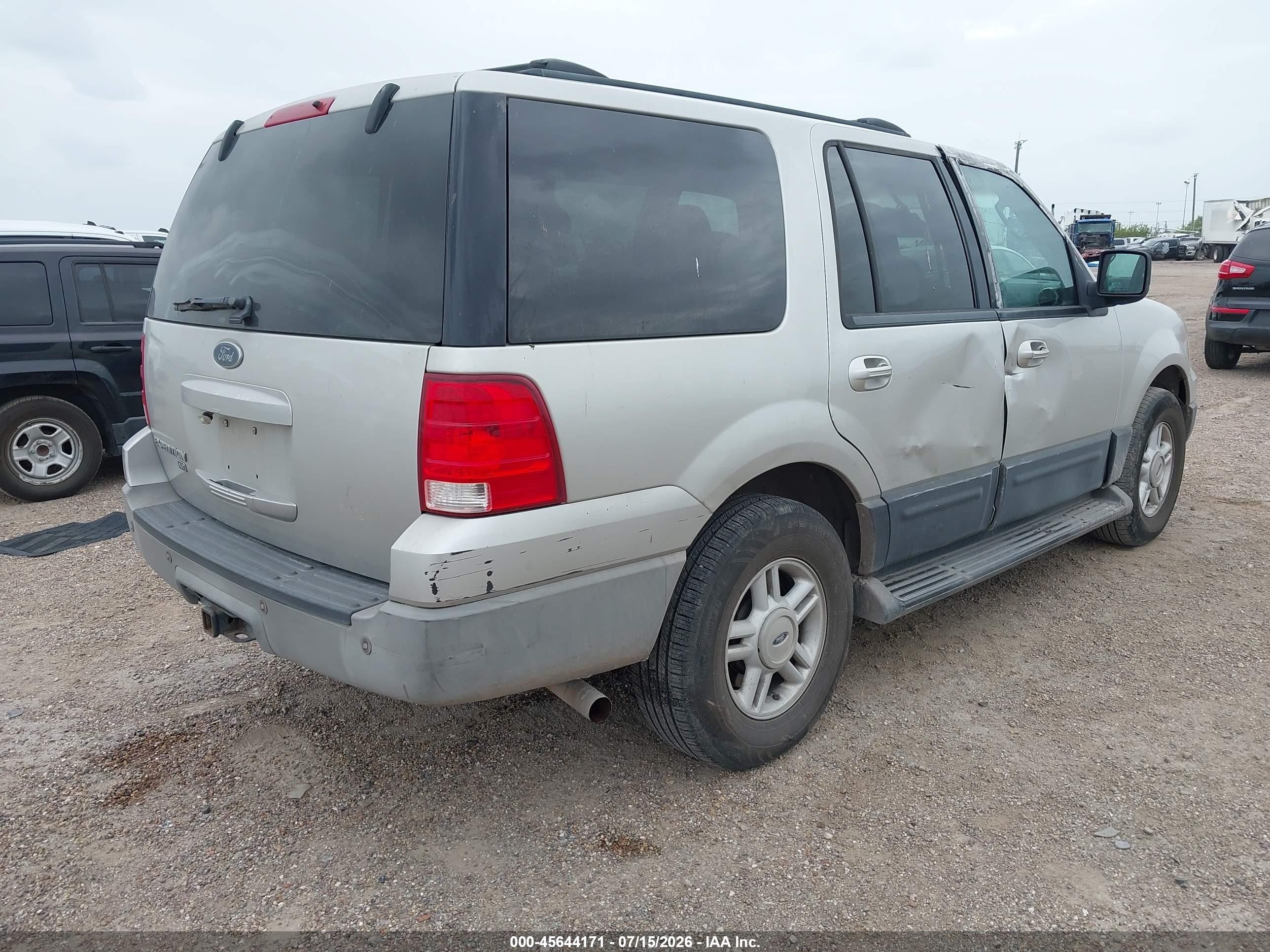 2003 Ford Expedition Xlt Gray vin: 1FMPU15L83LB92116