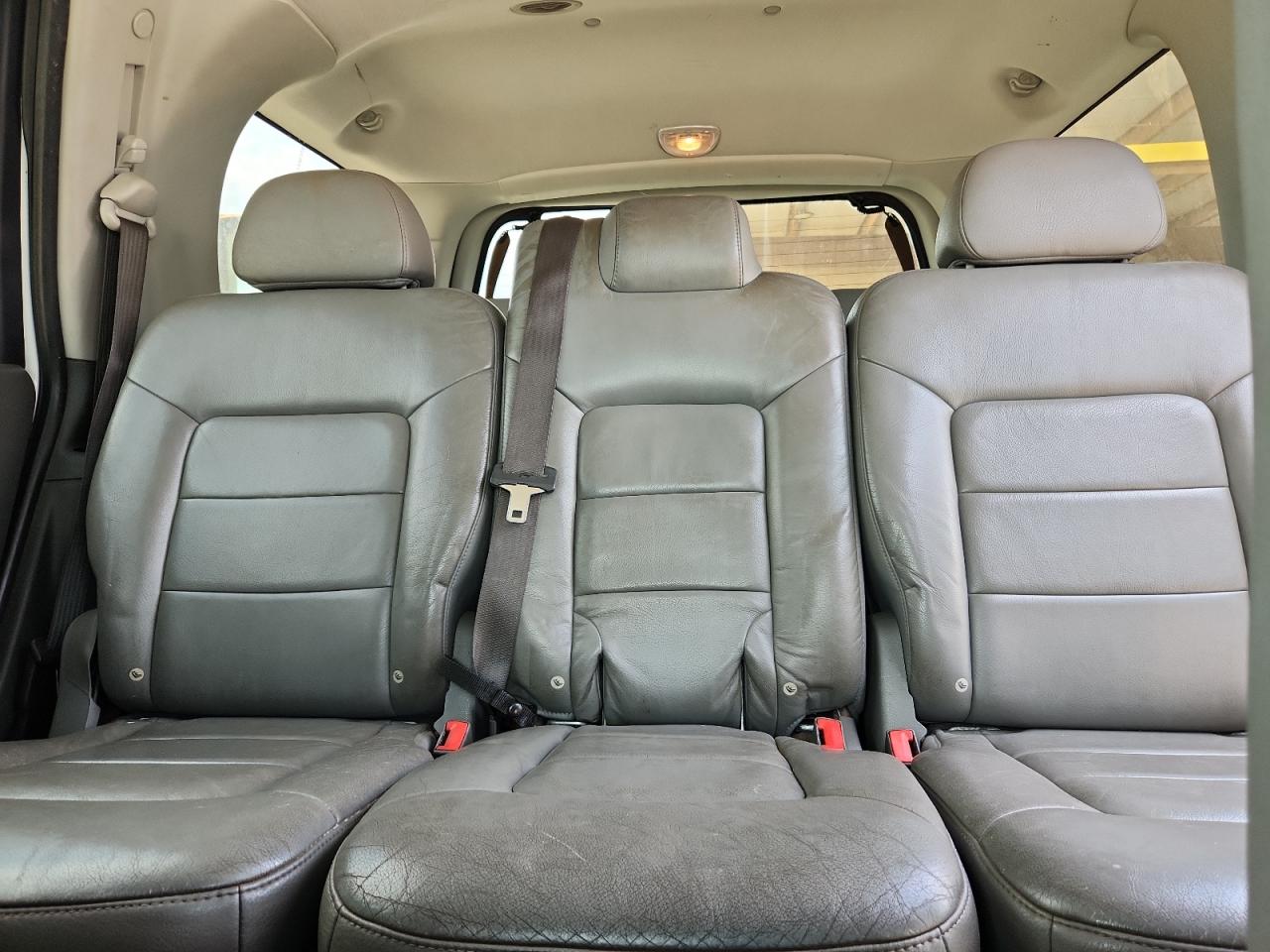 2003 Ford Expedition Xlt White vin: 1FMPU15L93LB06490