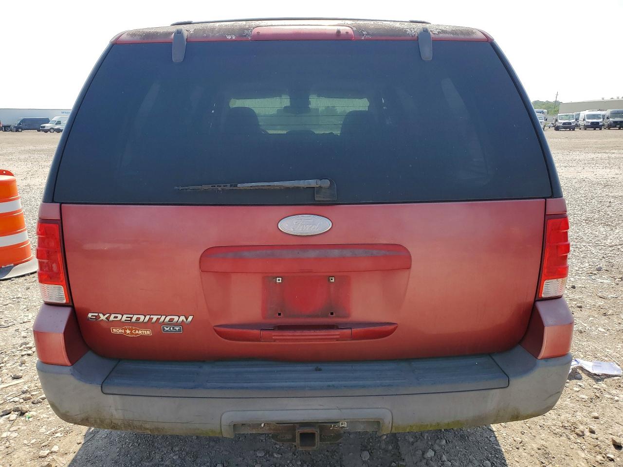2003 Ford Expedition Xlt Red vin: 1FMPU15L93LB49775