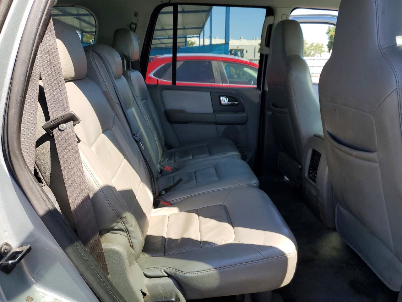 2006 Ford Expedition Xlt Silver vin: 1FMPU16516LA54552