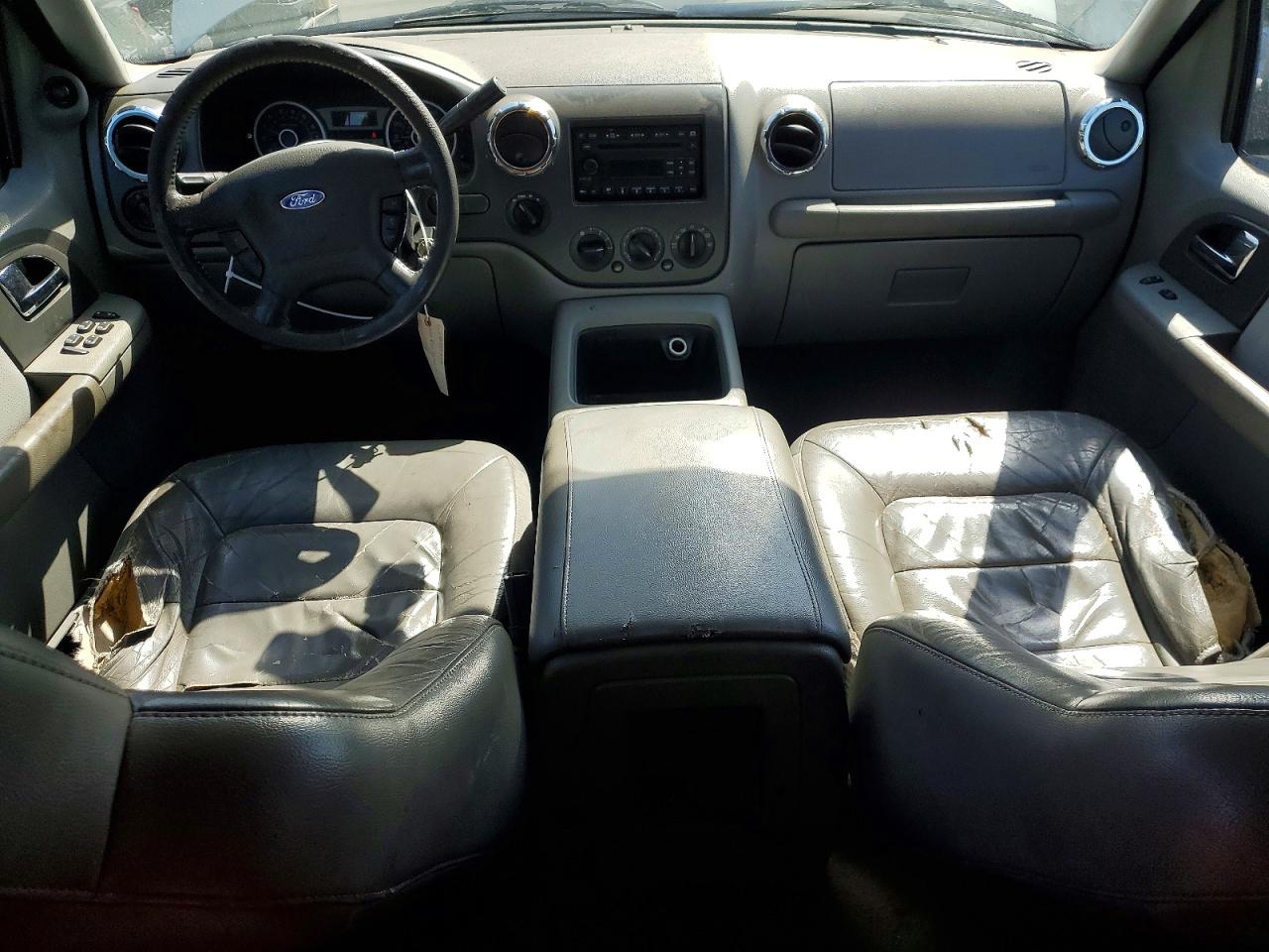 2006 Ford Expedition Xlt Silver vin: 1FMPU16516LA54552