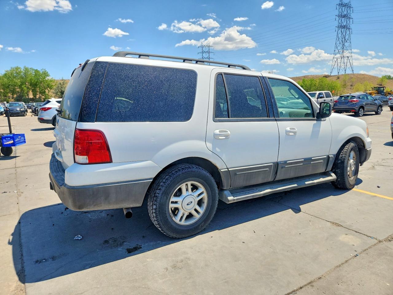 2005 Ford Expedition Xlt Белый vin: 1FMPU16525LA06234