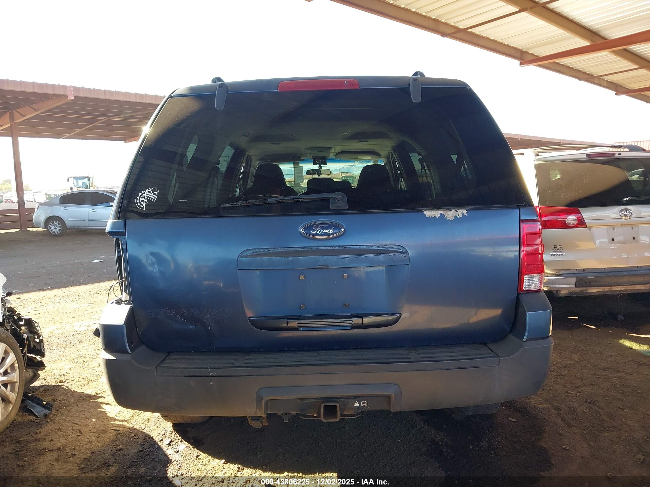 2005 Ford Expedition Nbx/xlt Blue vin: 1FMPU16555LB12631