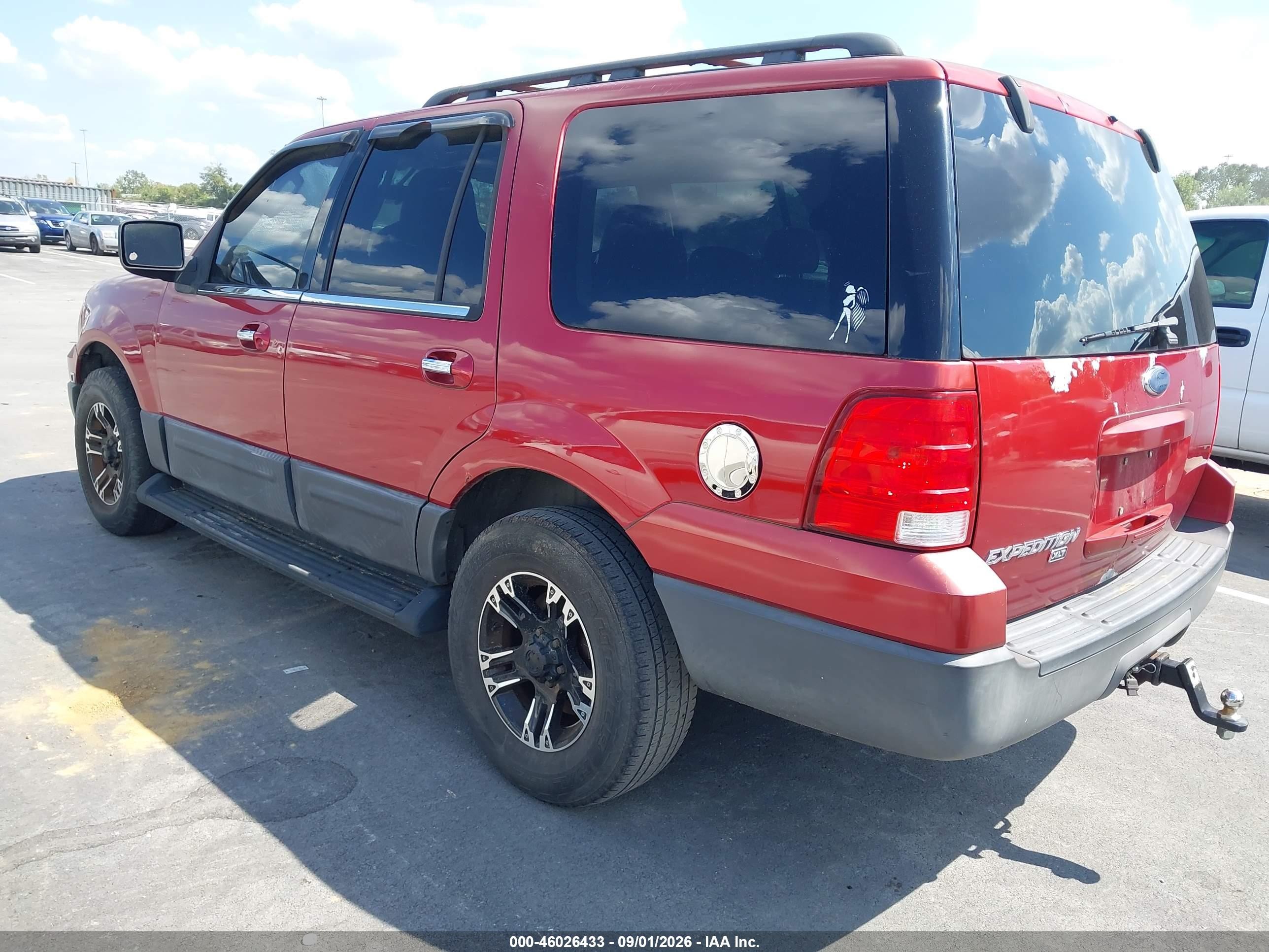 2005 Ford Expedition Nbx/xlt Red vin: 1FMPU16575LA71581