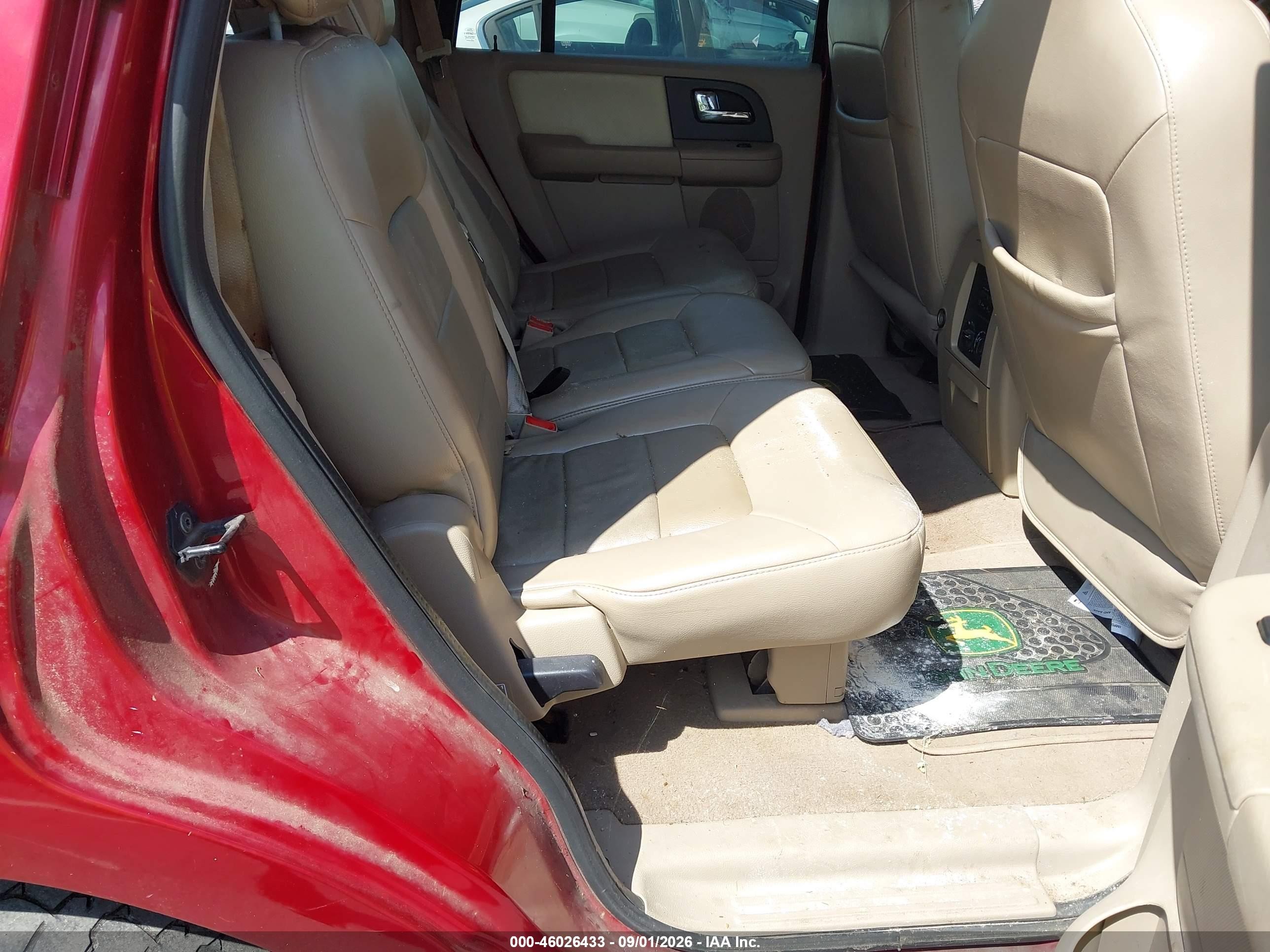 2005 Ford Expedition Nbx/xlt Red vin: 1FMPU16575LA71581