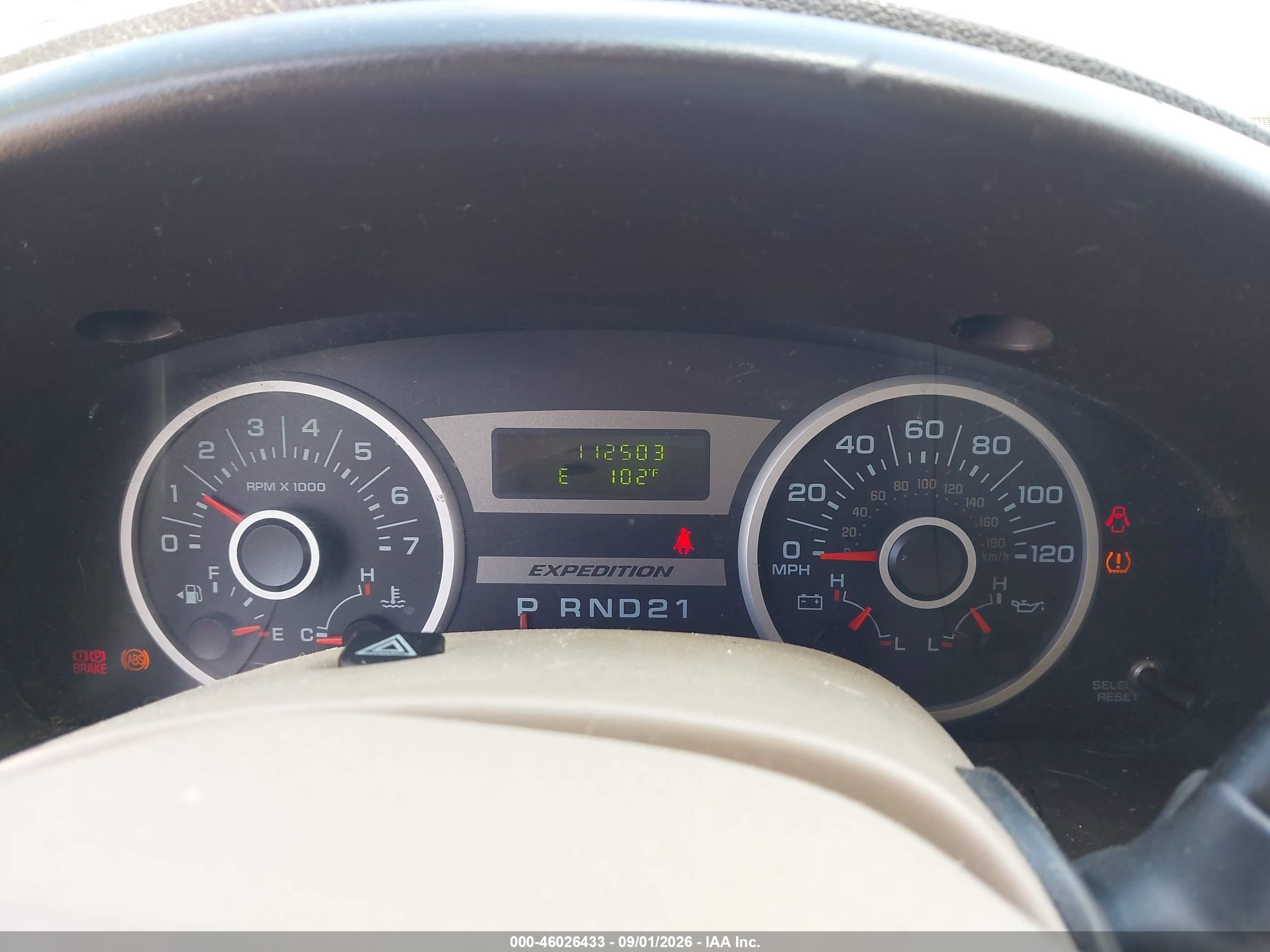 2005 Ford Expedition Nbx/xlt Red vin: 1FMPU16575LA71581