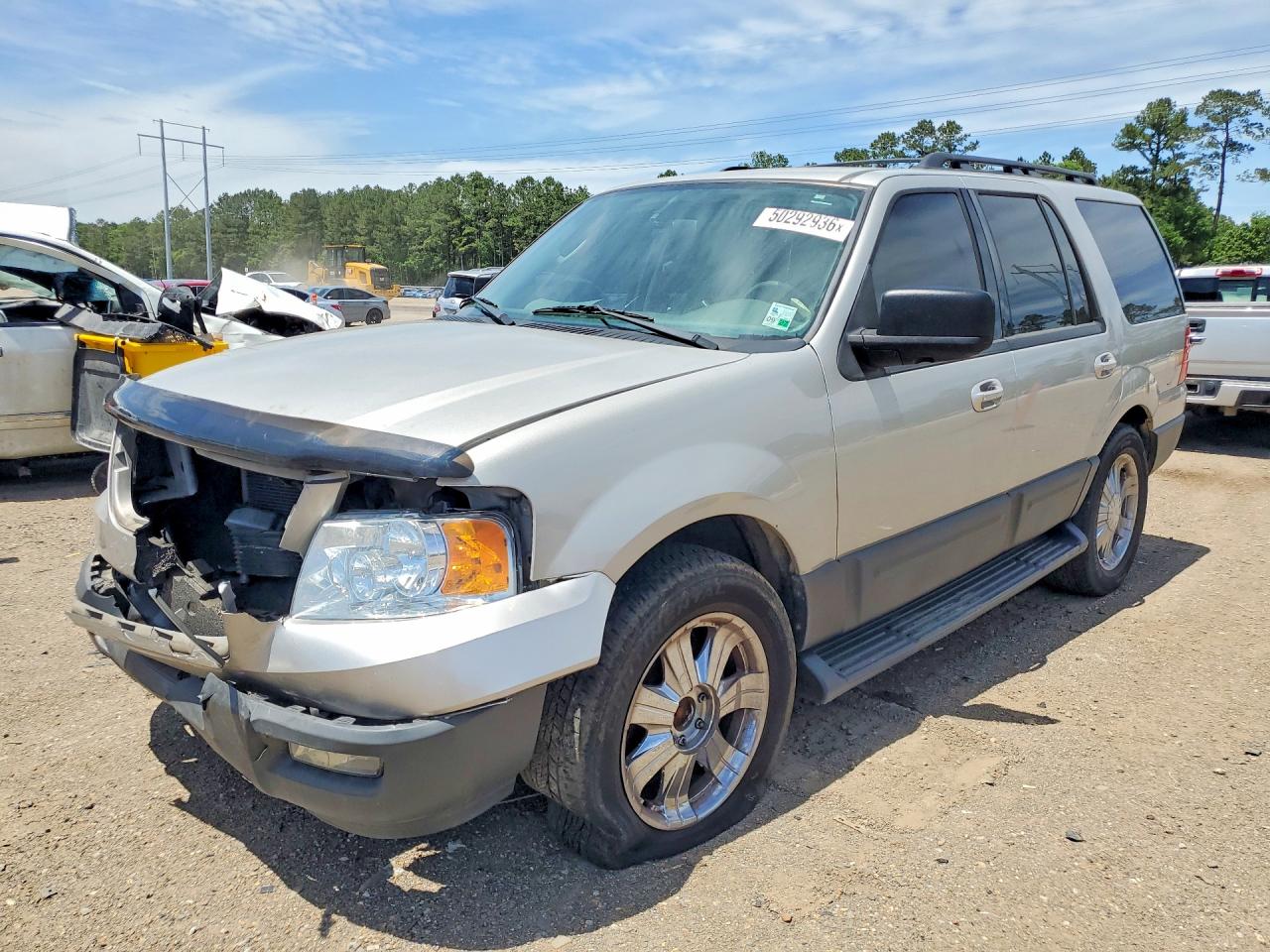 2005 Ford Expedition Xlt Silver vin: 1FMPU16575LA81740