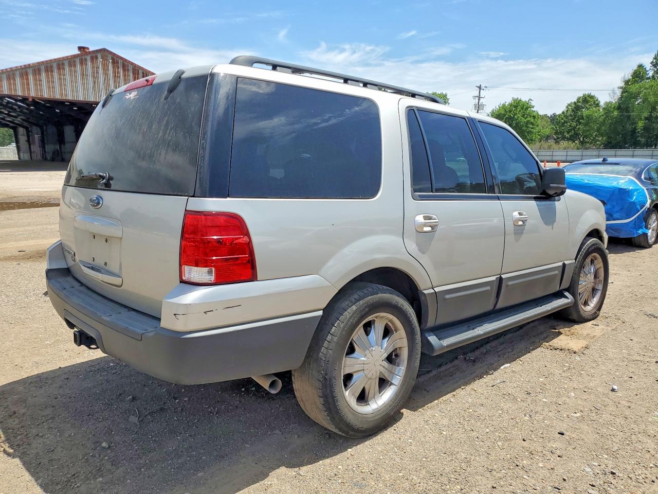 2005 Ford Expedition Xlt Silver vin: 1FMPU16575LA81740