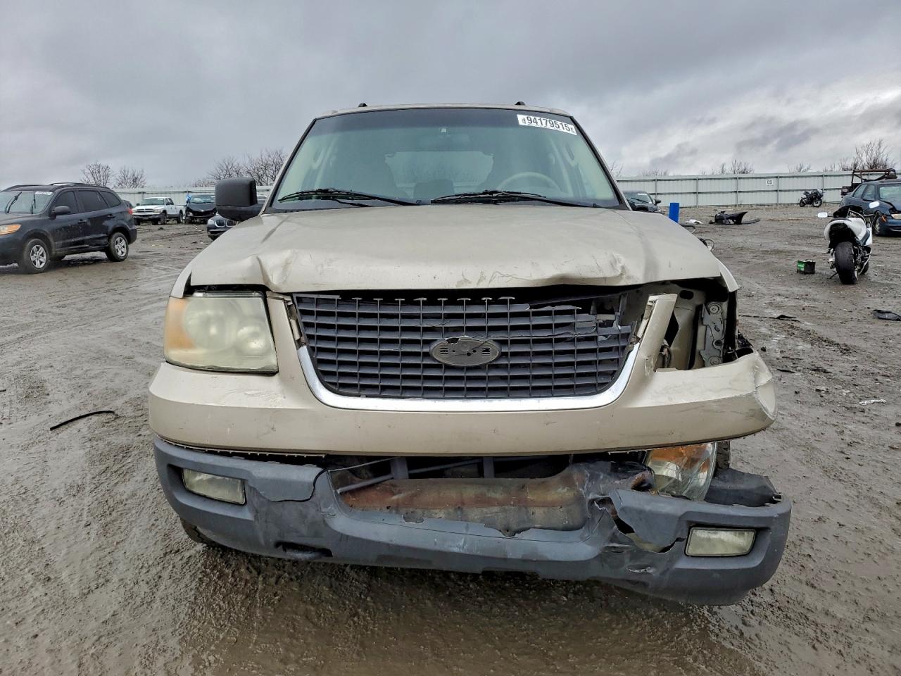 2005 Ford Expedition Xlt Gold vin: 1FMPU16595LA38050