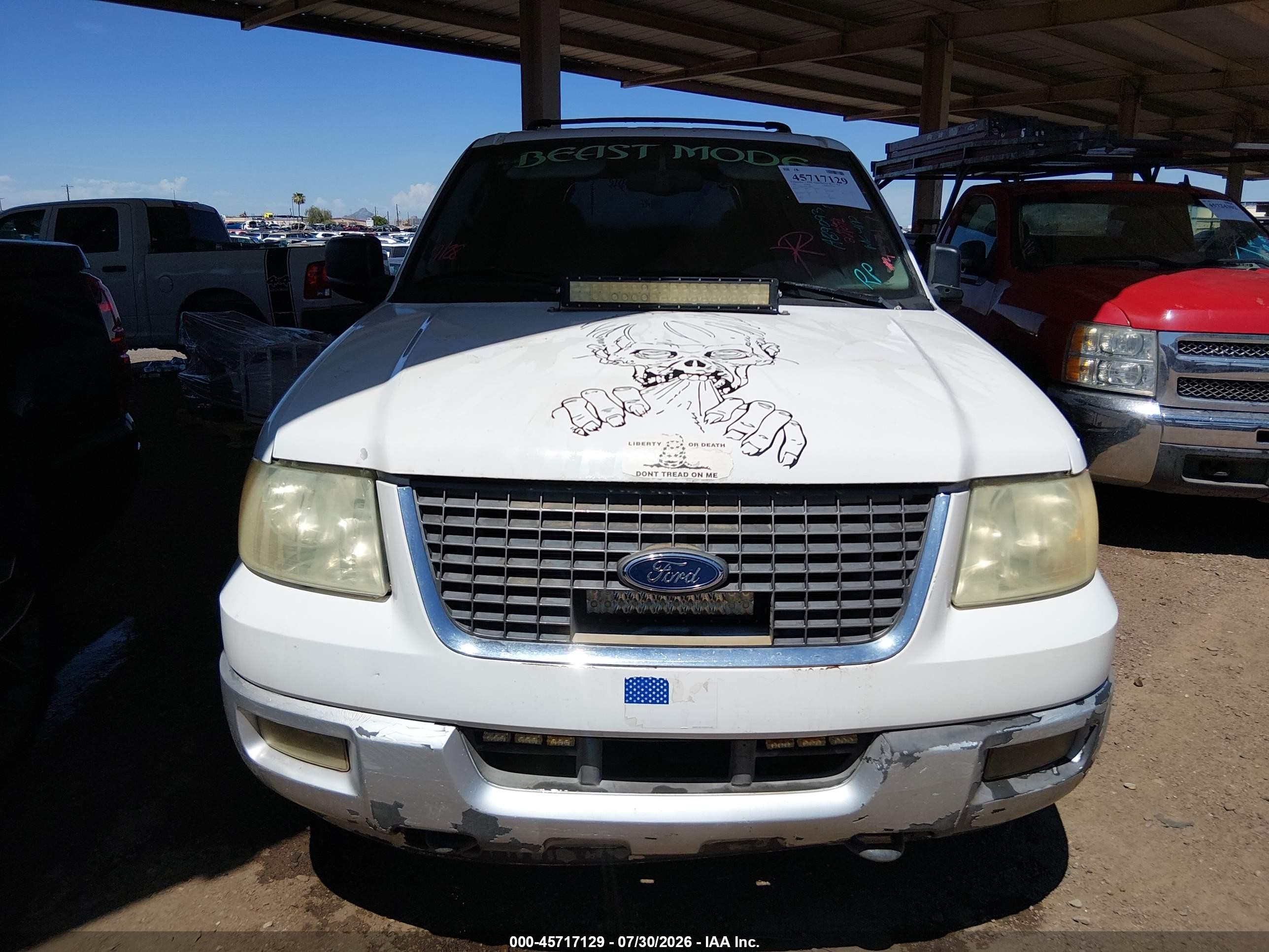 2004 Ford Expedition Nbx/xlt White vin: 1FMPU16L04LA89093