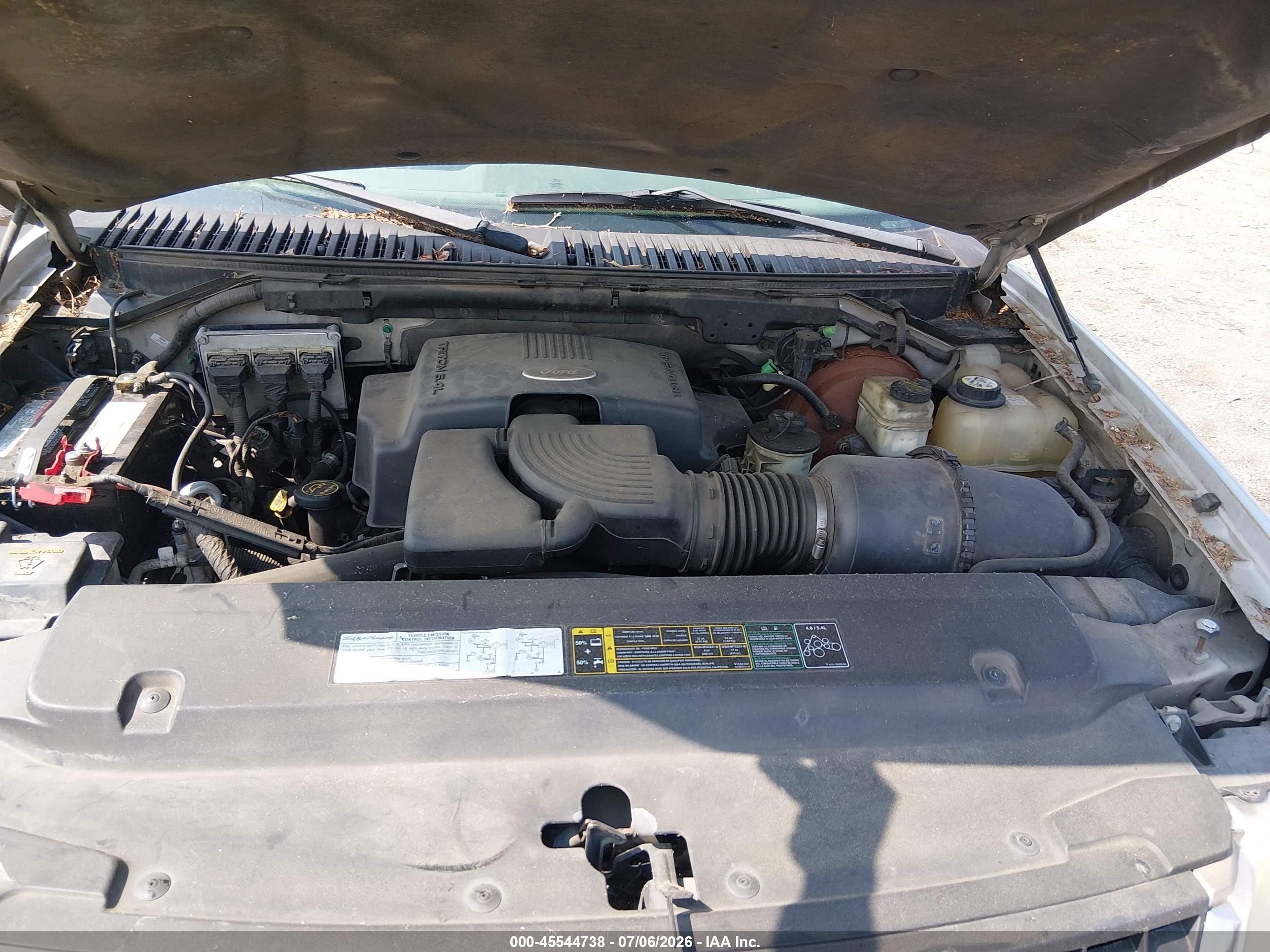 2004 Ford Expedition Nbx/xlt Silver vin: 1FMPU16L04LB81966