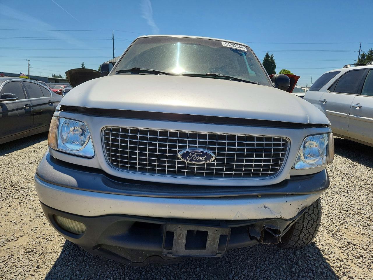 2000 Ford Expedition Xlt Silver vin: 1FMPU16L0YLB77986