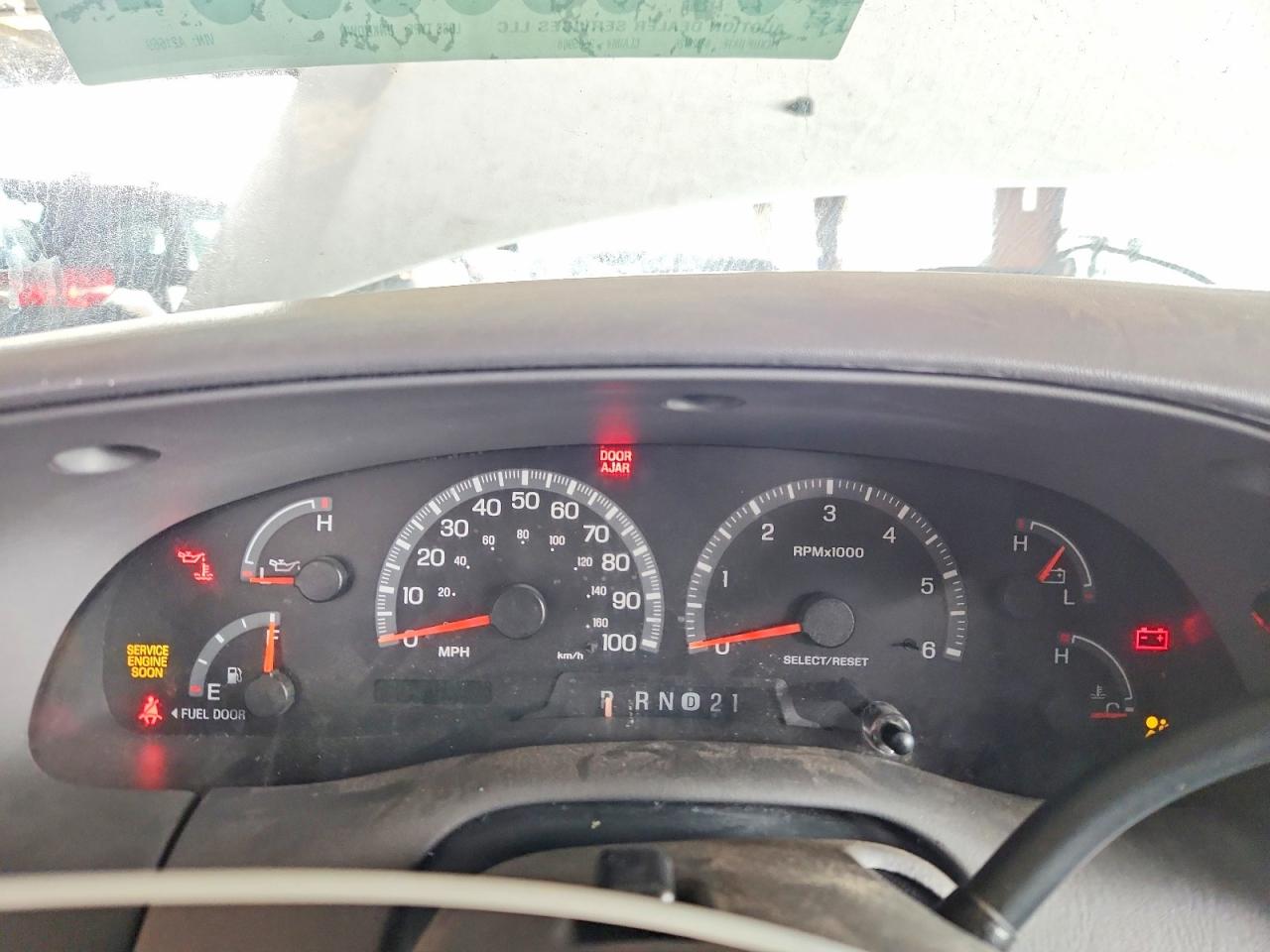 2001 Ford Expedition Xlt White vin: 1FMPU16L11LA21669