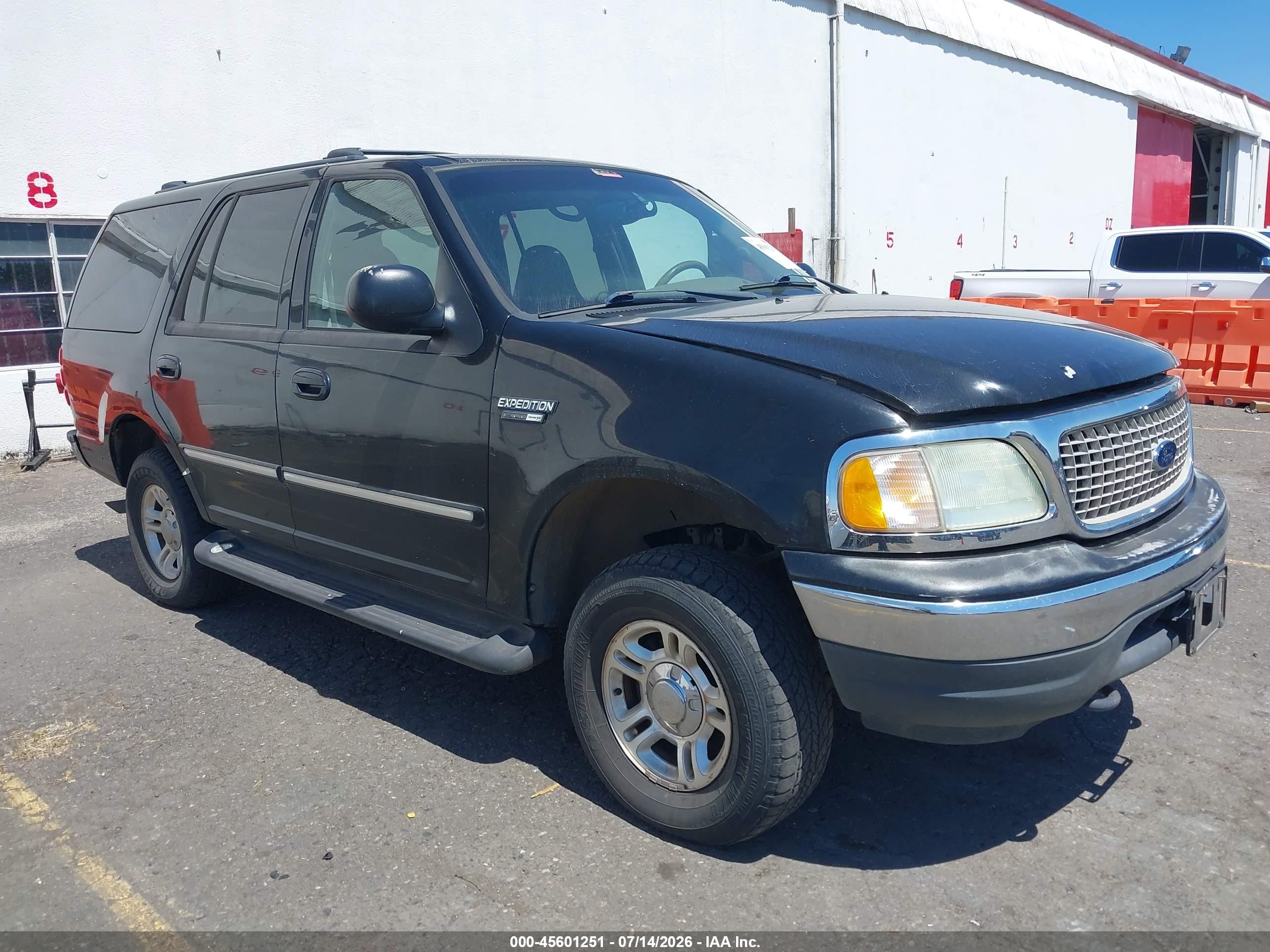 2002 Ford Expedition Xlt Black vin: 1FMPU16L22LA63057