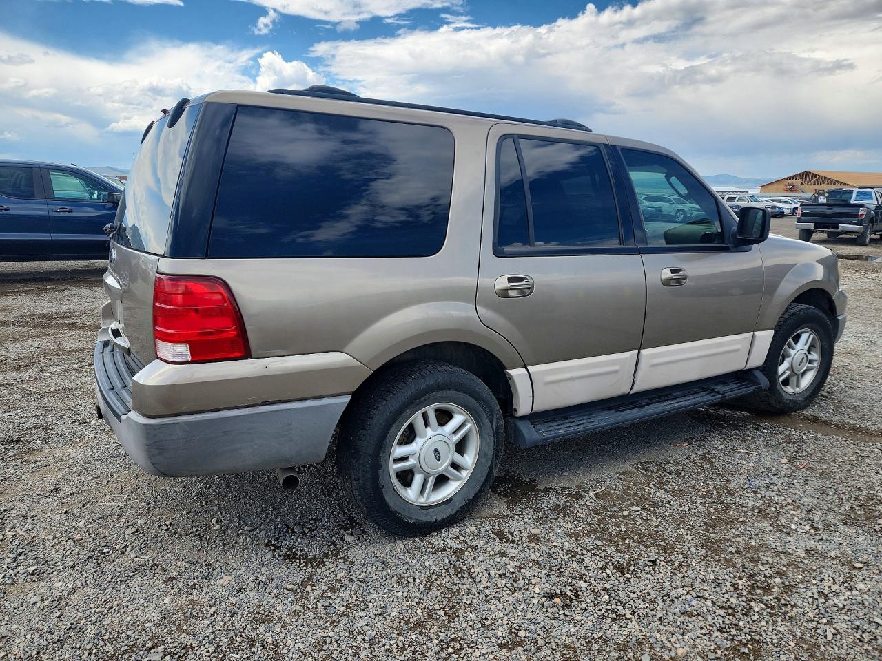 2003 Ford Expedition Xlt Brown vin: 1FMPU16L23LC38554