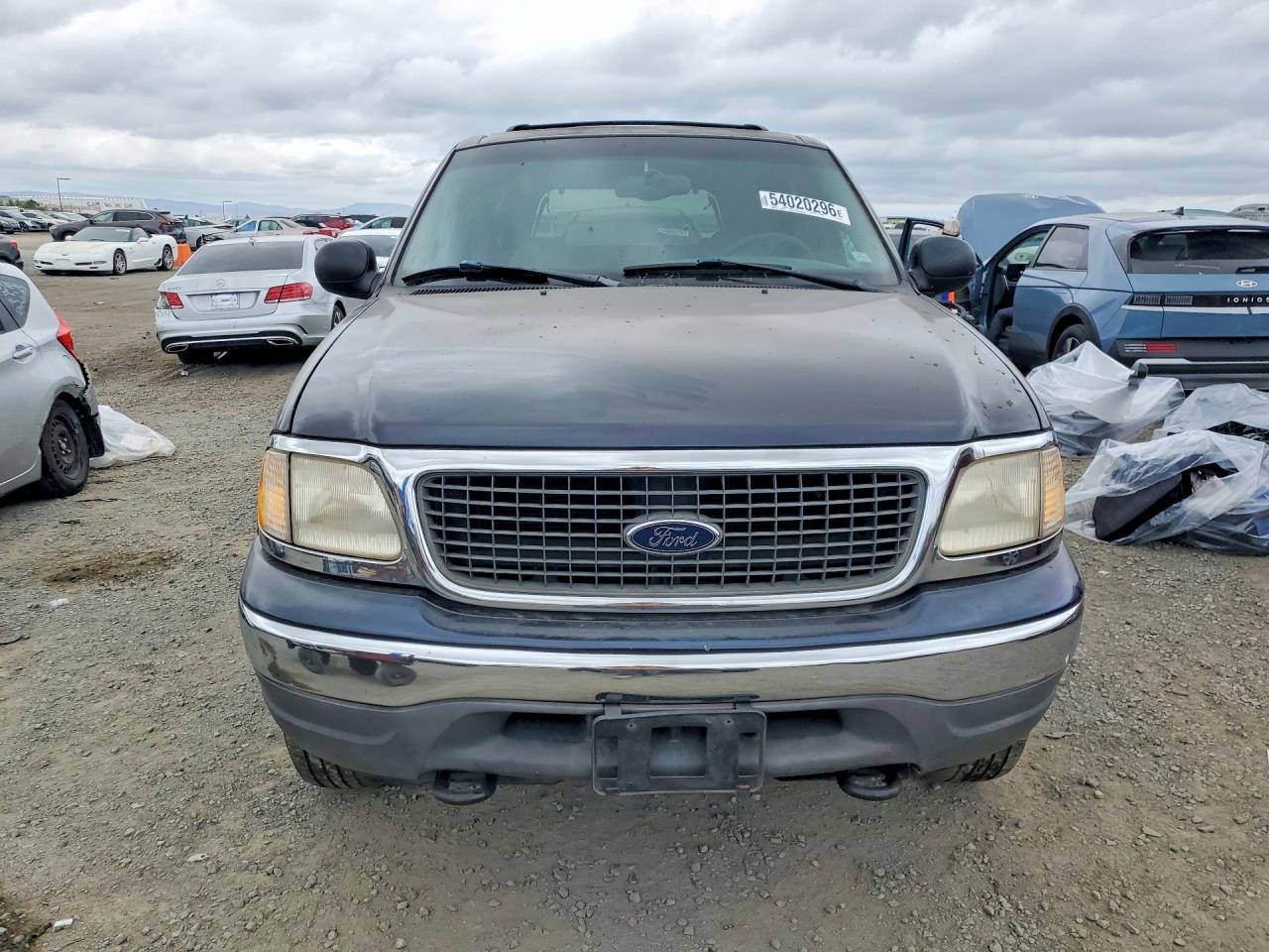 2000 Ford Expedition Xlt Blue vin: 1FMPU16L2YLA24512