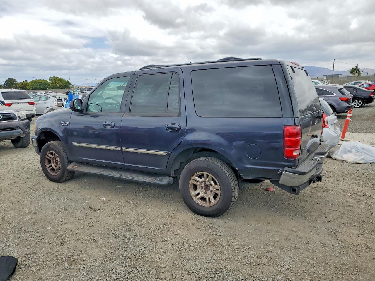 2000 Ford Expedition Xlt Blue vin: 1FMPU16L2YLA24512