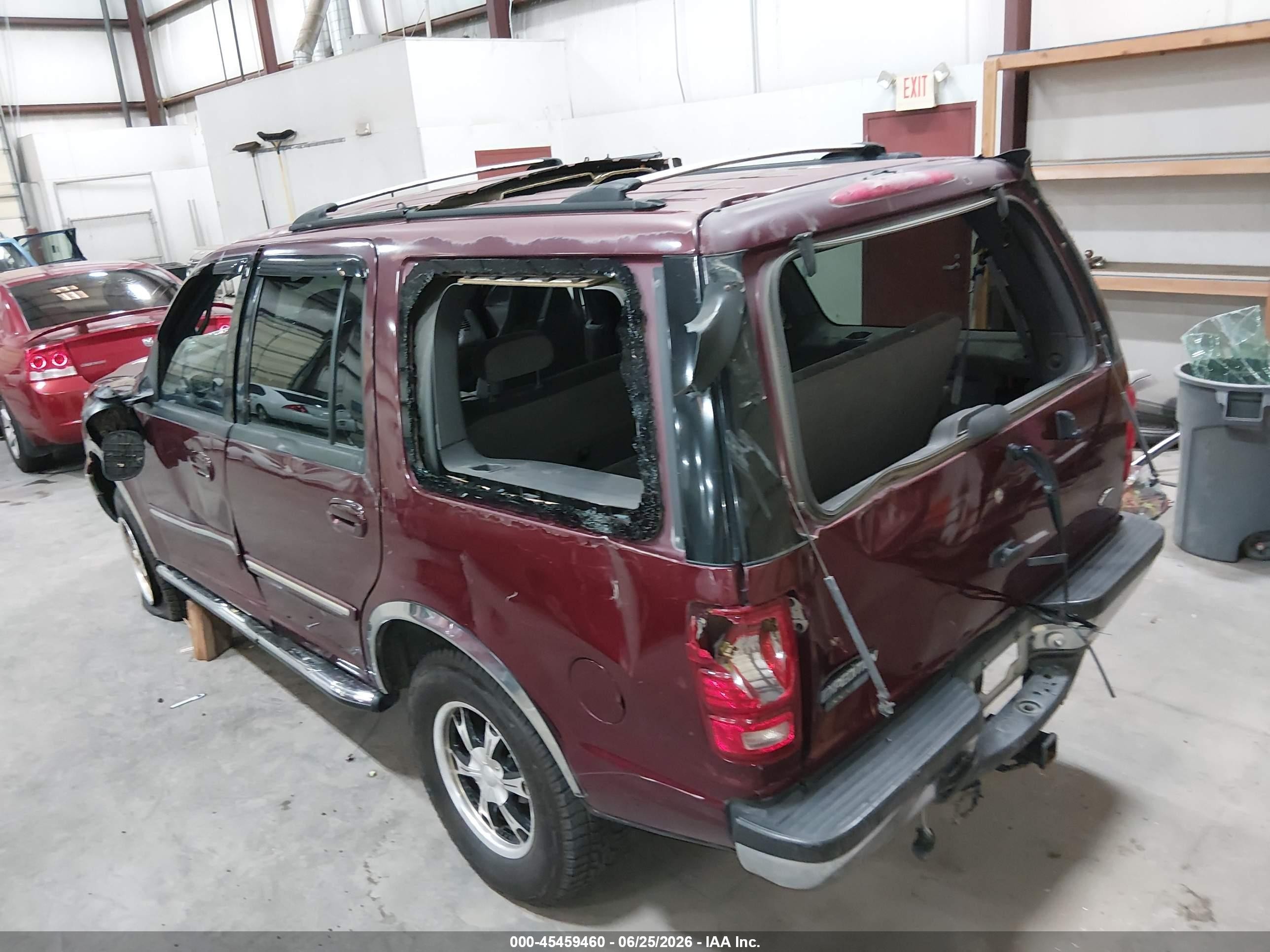 2001 Ford Expedition Xlt Red vin: 1FMPU16L31LB31607