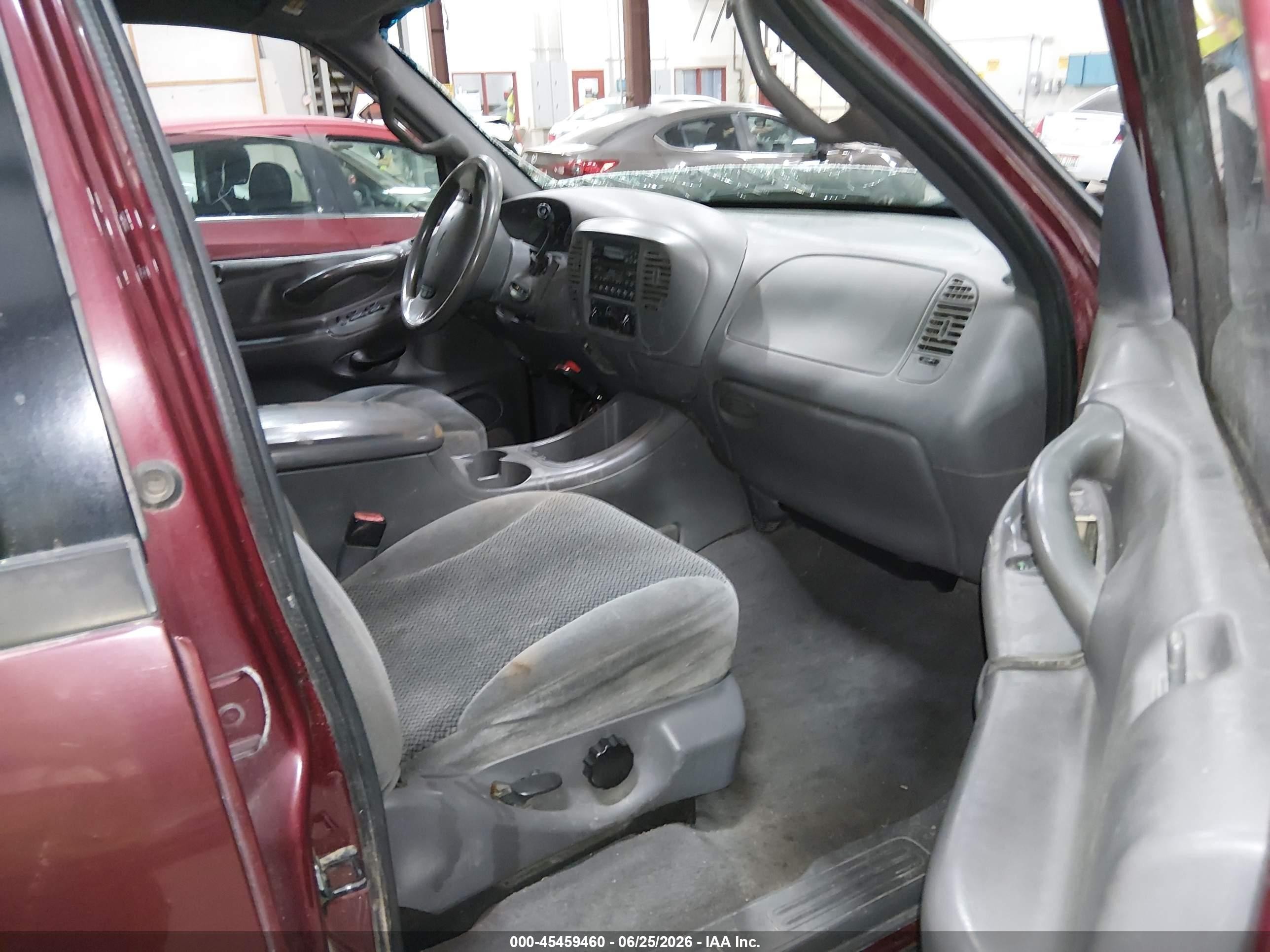 2001 Ford Expedition Xlt Red vin: 1FMPU16L31LB31607