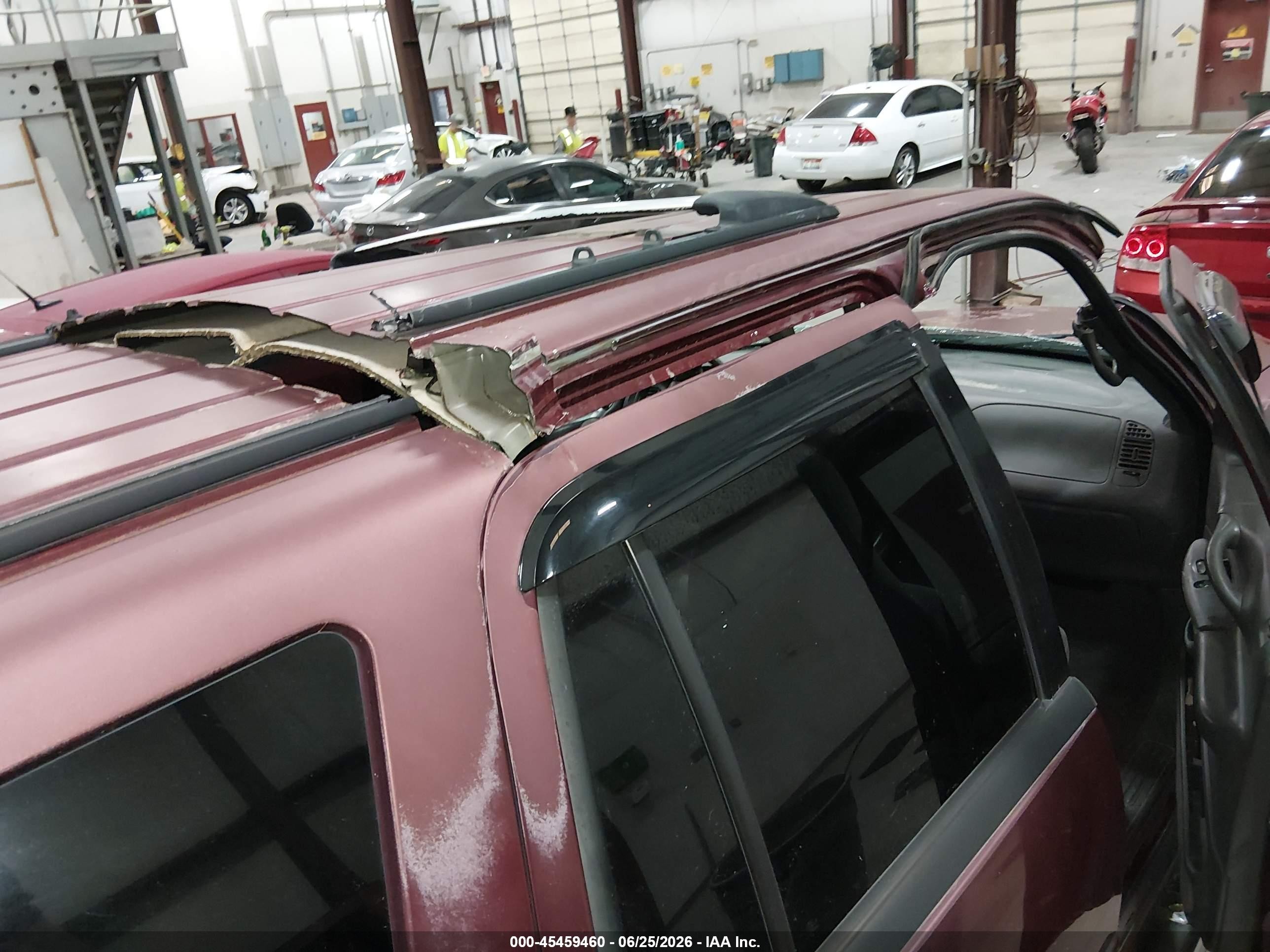 2001 Ford Expedition Xlt Red vin: 1FMPU16L31LB31607