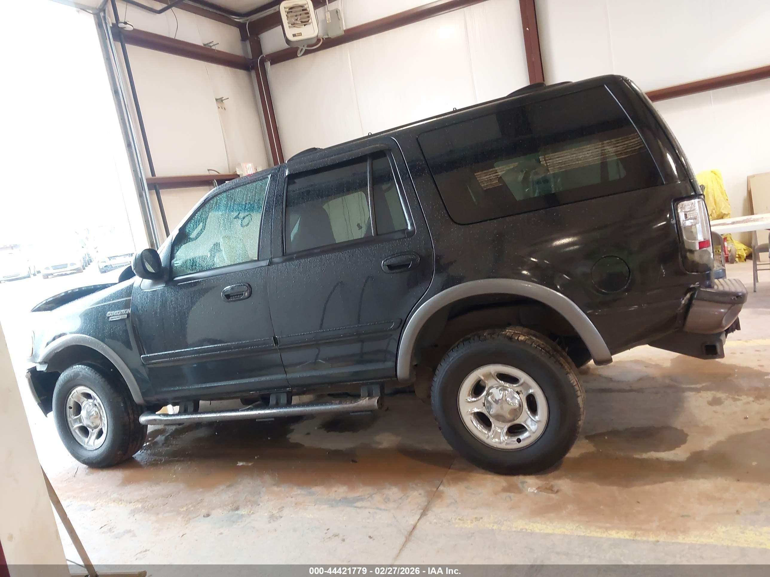 2001 Ford Expedition Xlt Black vin: 1FMPU16L31LB81097
