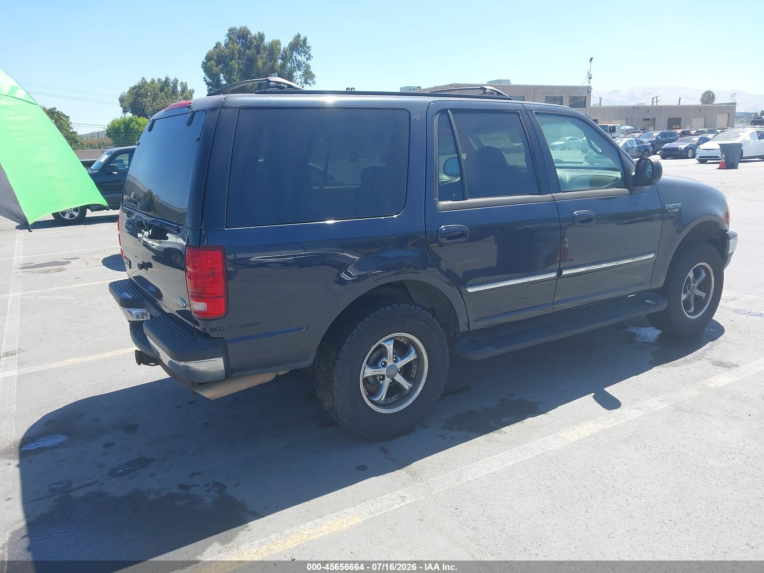 2001 Ford Expedition Xlt Blue vin: 1FMPU16L41LB04822