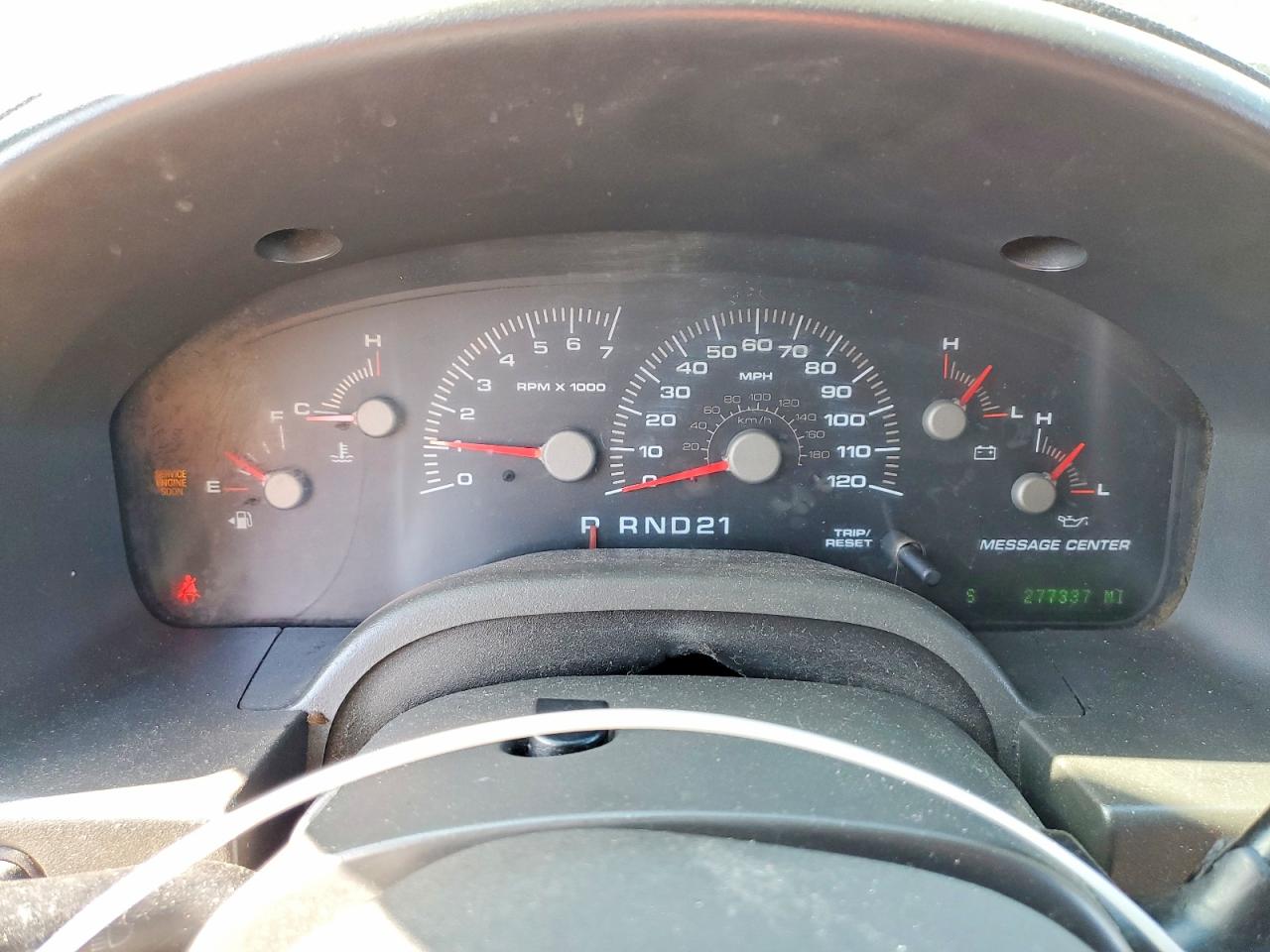 2004 Ford Expedition Xlt Белый vin: 1FMPU16L44LB28686