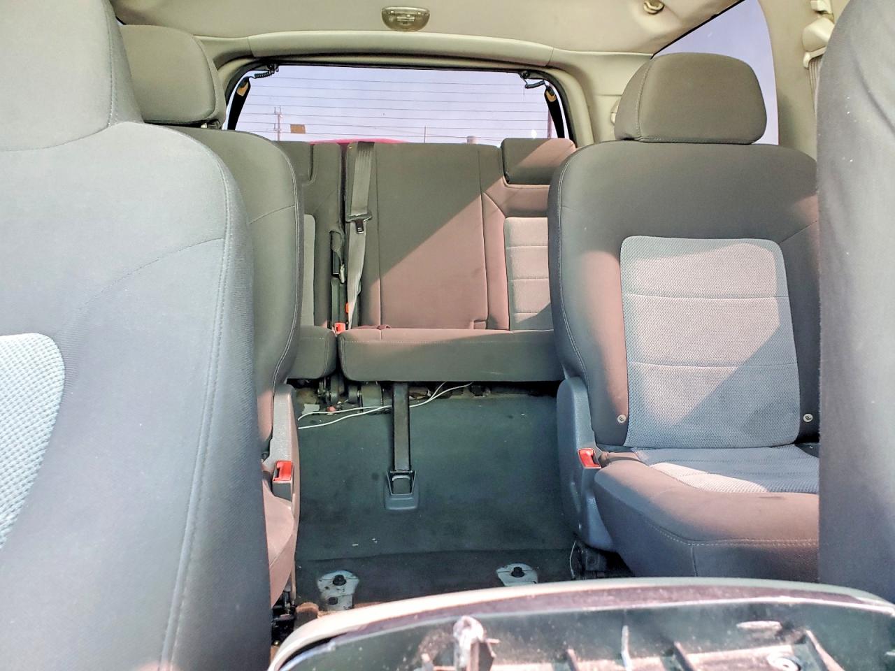 2004 Ford Expedition Xlt Белый vin: 1FMPU16L44LB28686