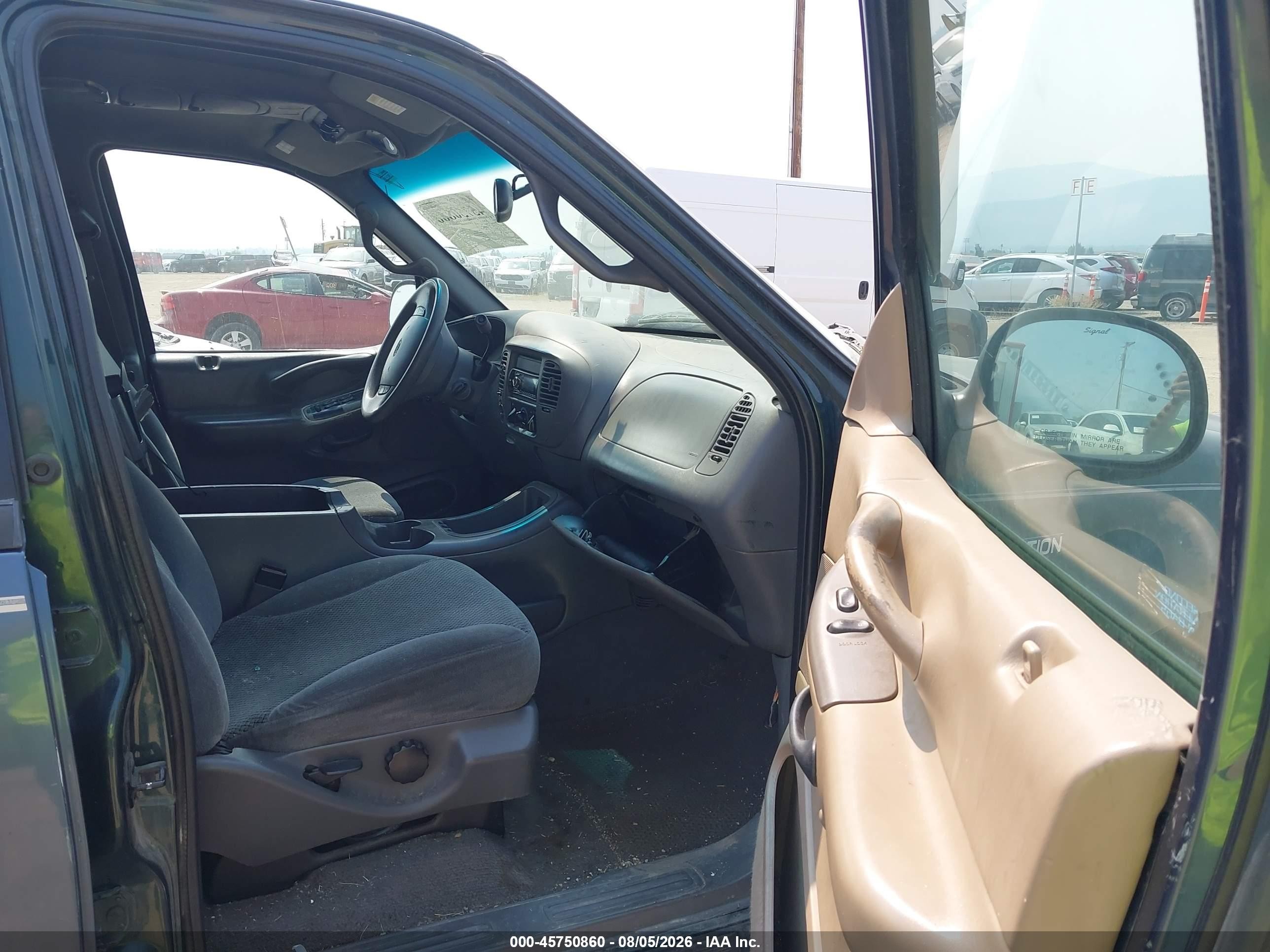 2001 Ford Expedition Xlt Green vin: 1FMPU16L51LB56881