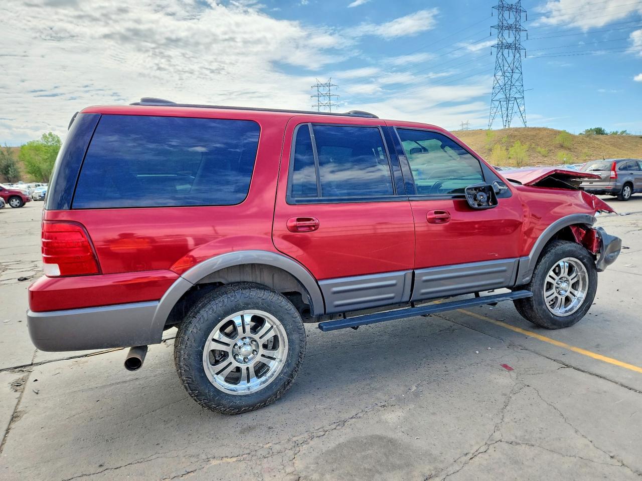 2004 Ford Expedition Xlt Red vin: 1FMPU16L64LB05653