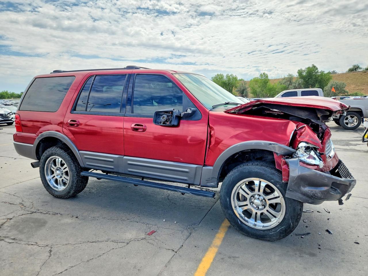 2004 Ford Expedition Xlt Red vin: 1FMPU16L64LB05653