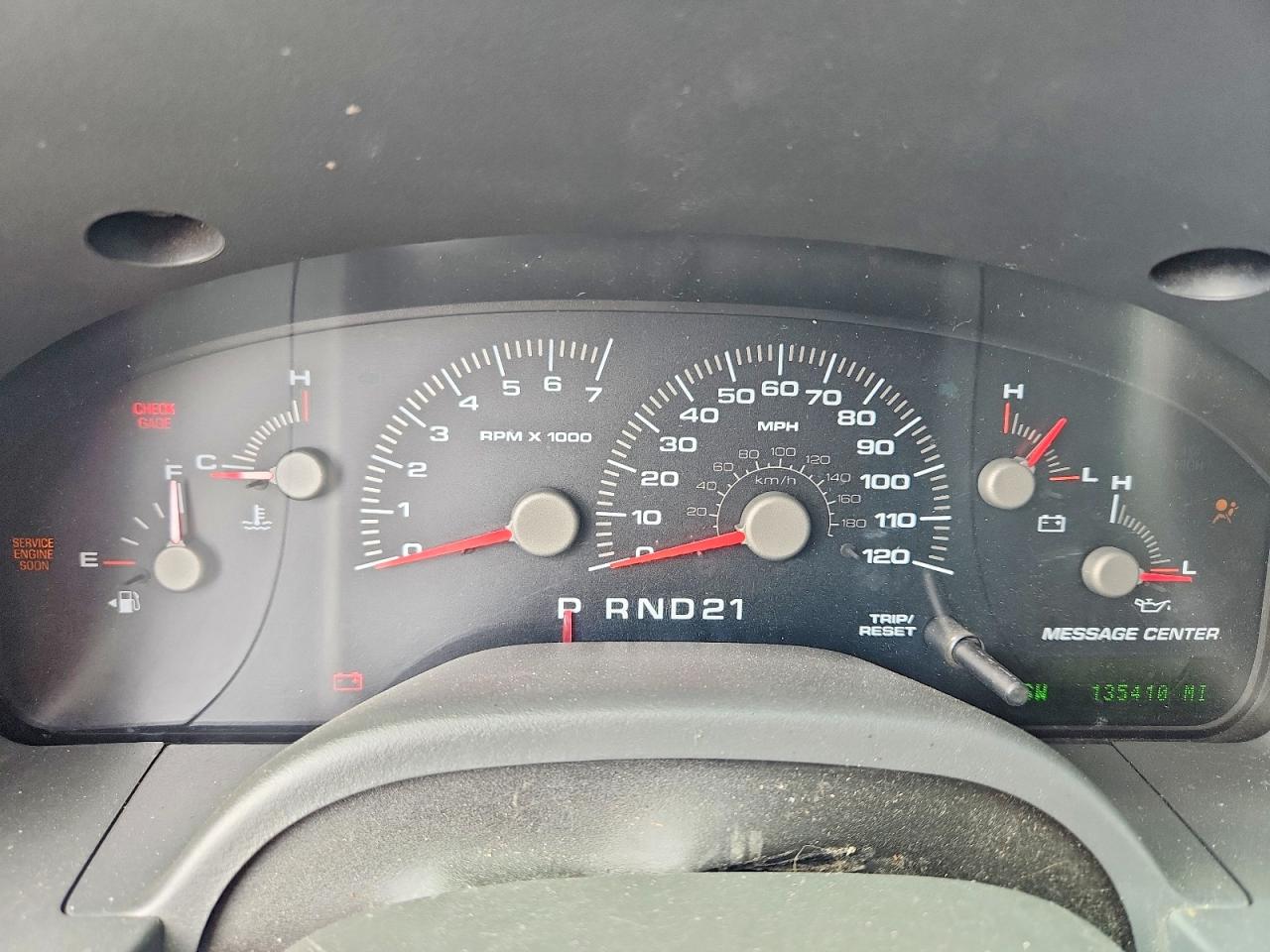 2004 Ford Expedition Xlt Red vin: 1FMPU16L64LB05653