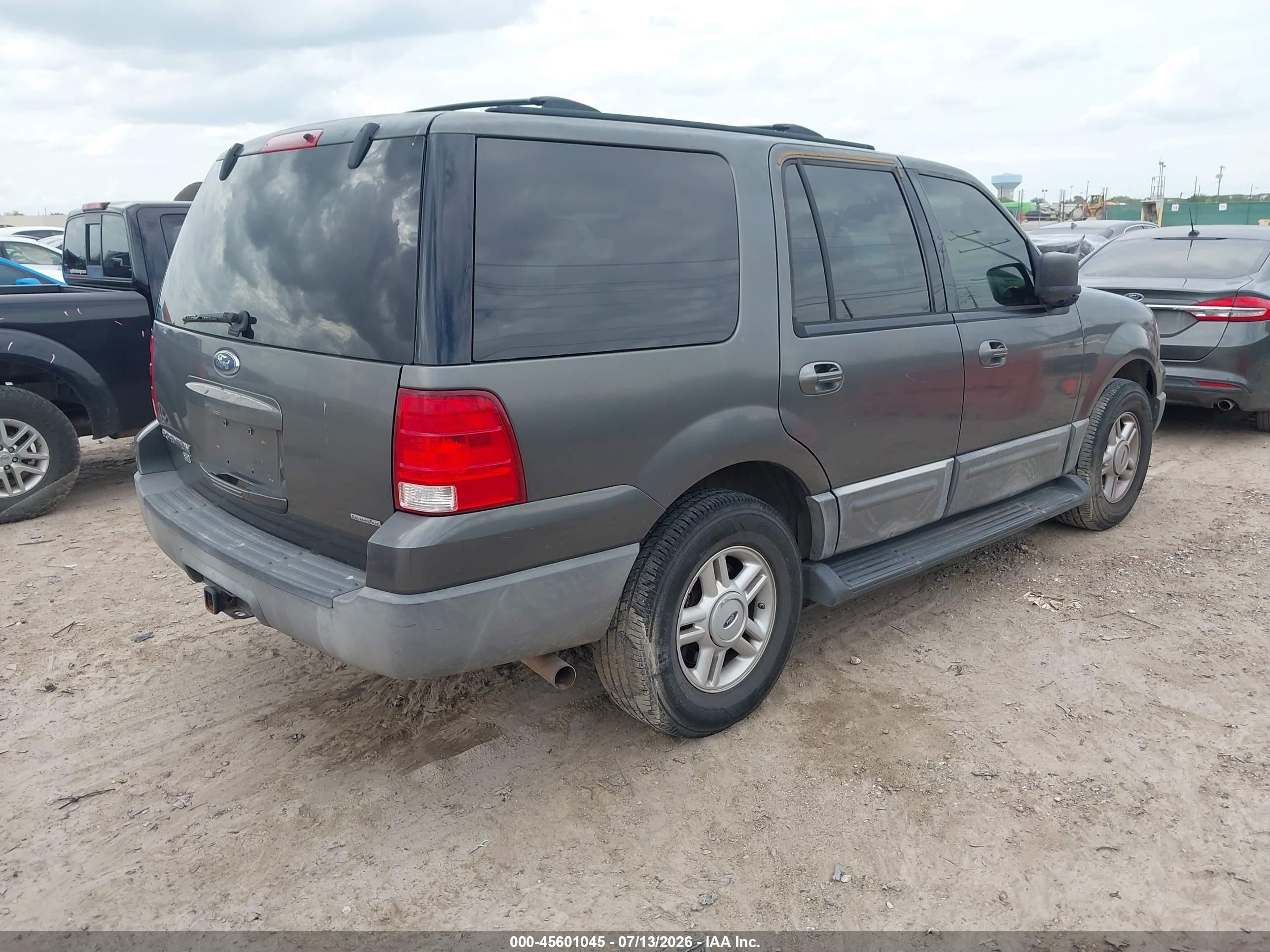 2004 Ford Expedition Nbx/xlt Серый vin: 1FMPU16L64LB65125