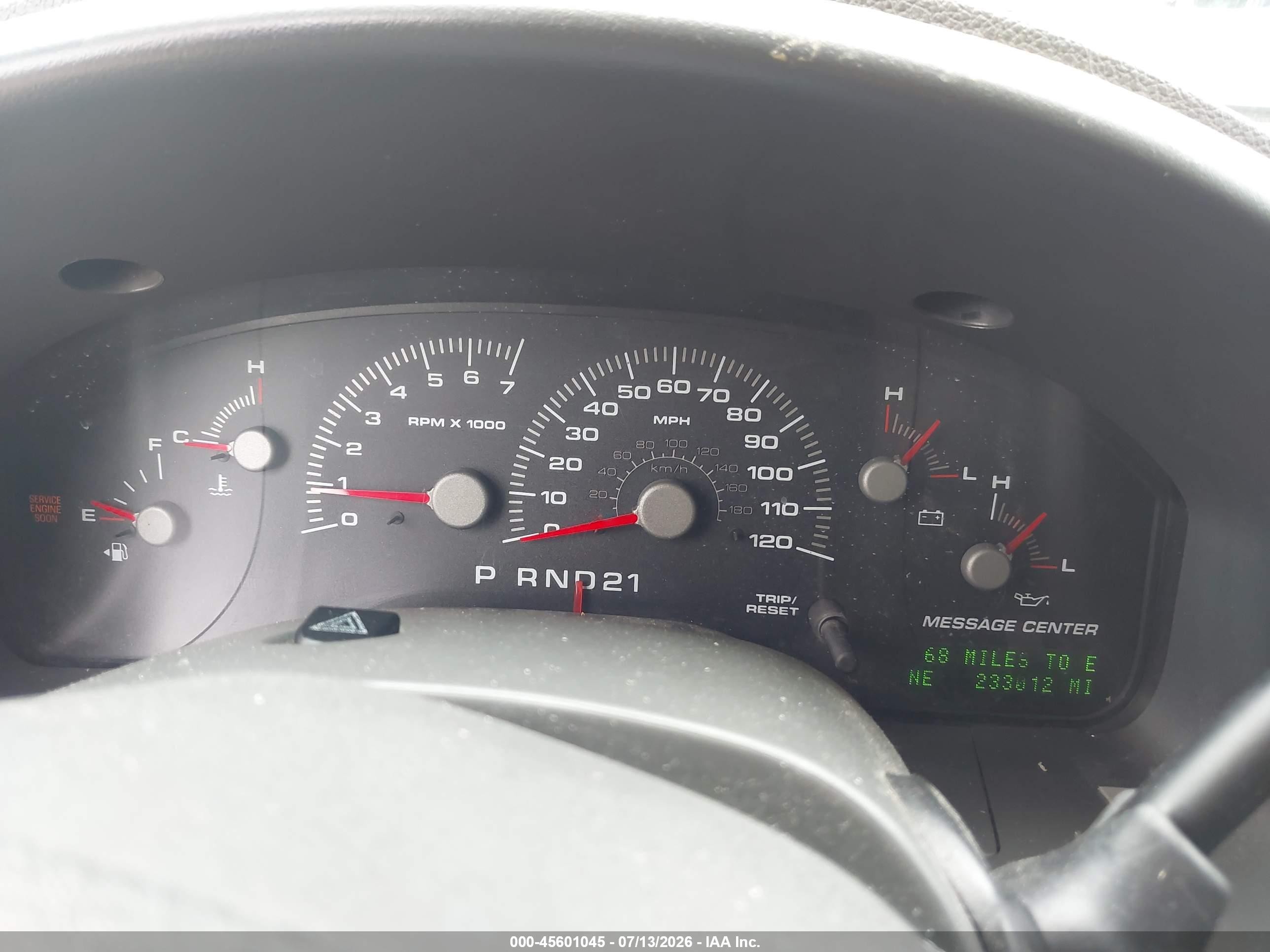 2004 Ford Expedition Nbx/xlt Серый vin: 1FMPU16L64LB65125