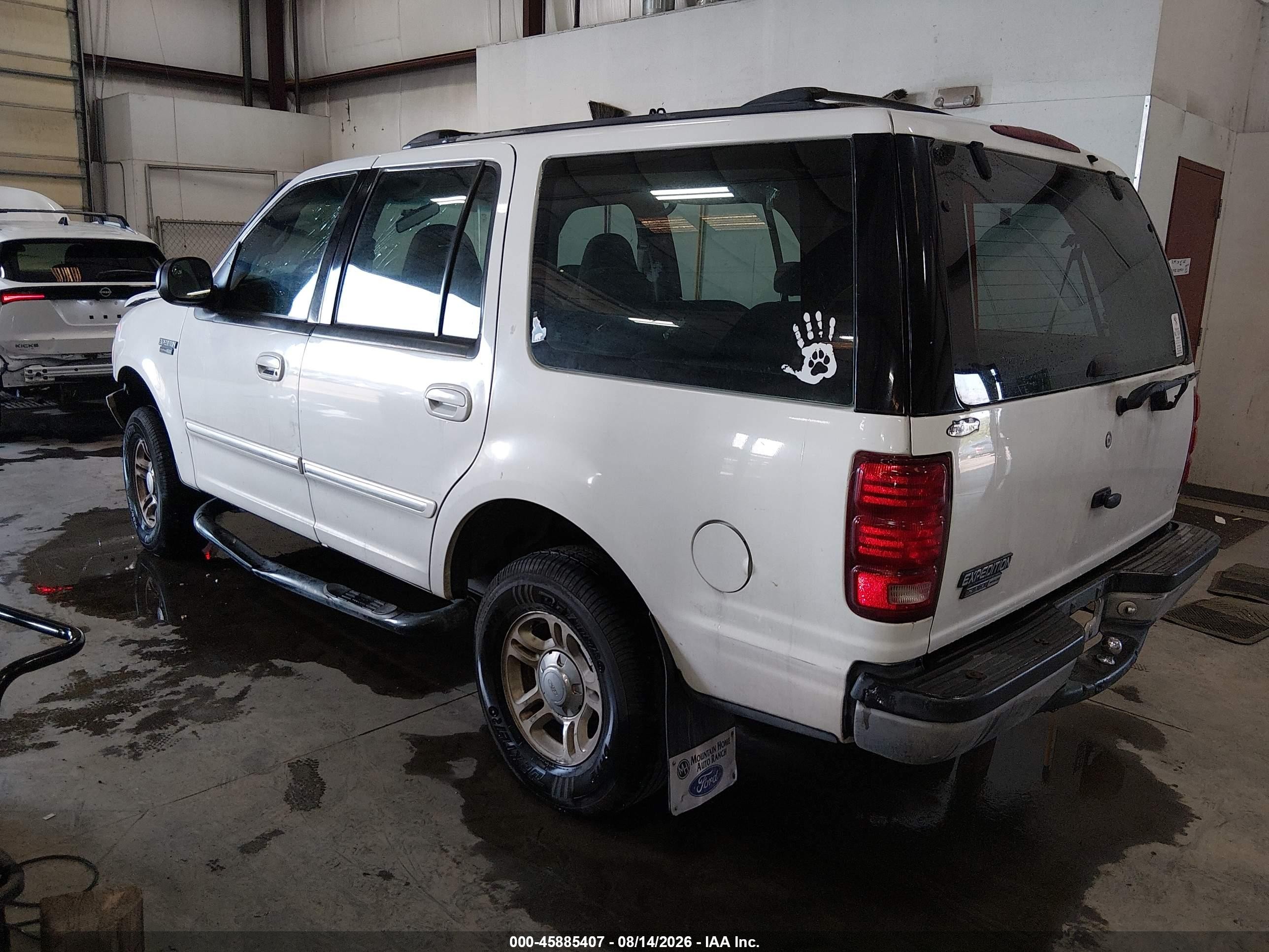 2000 Ford Expedition Xlt Белый vin: 1FMPU16L6YLB95280