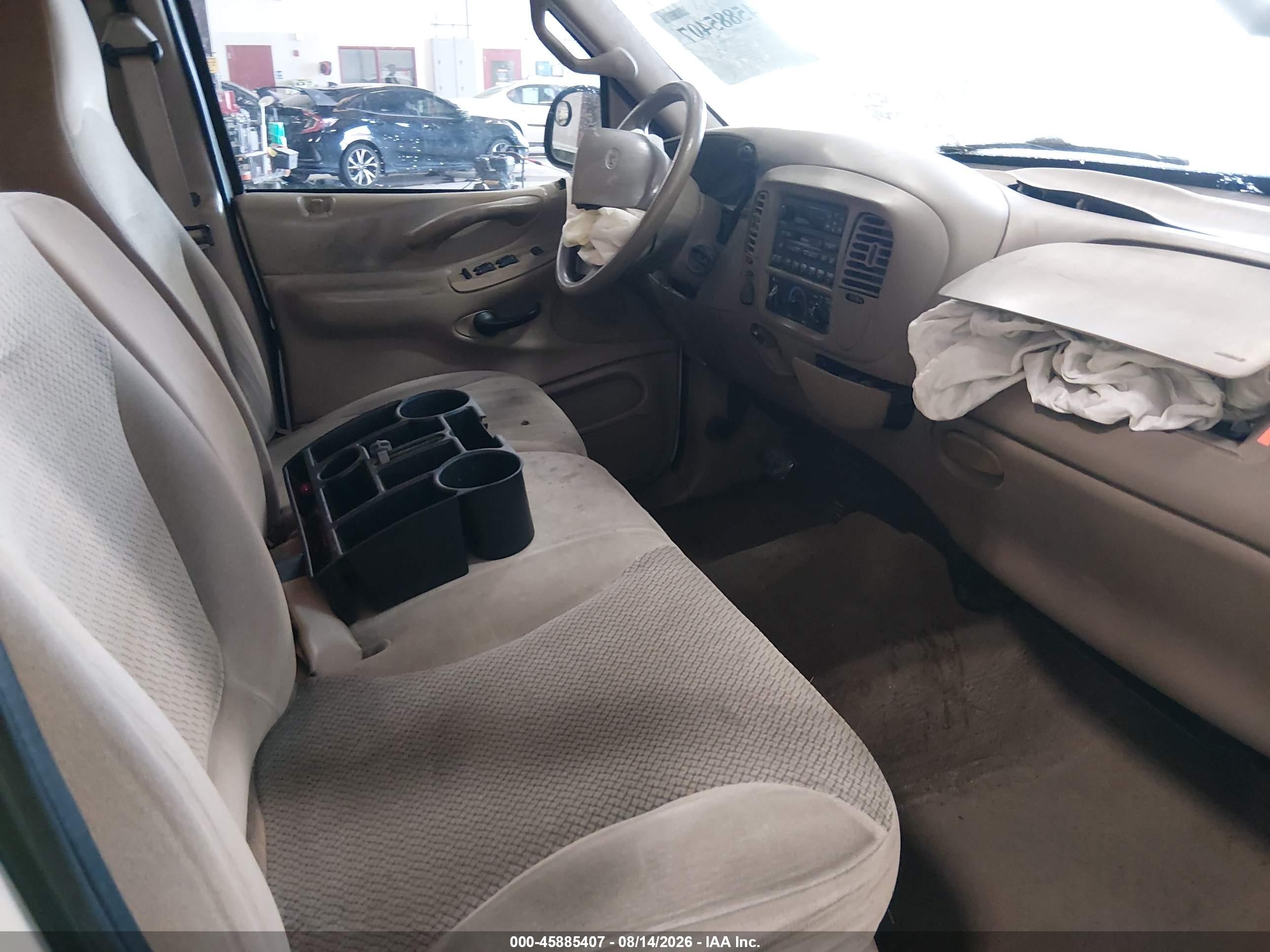 2000 Ford Expedition Xlt Белый vin: 1FMPU16L6YLB95280