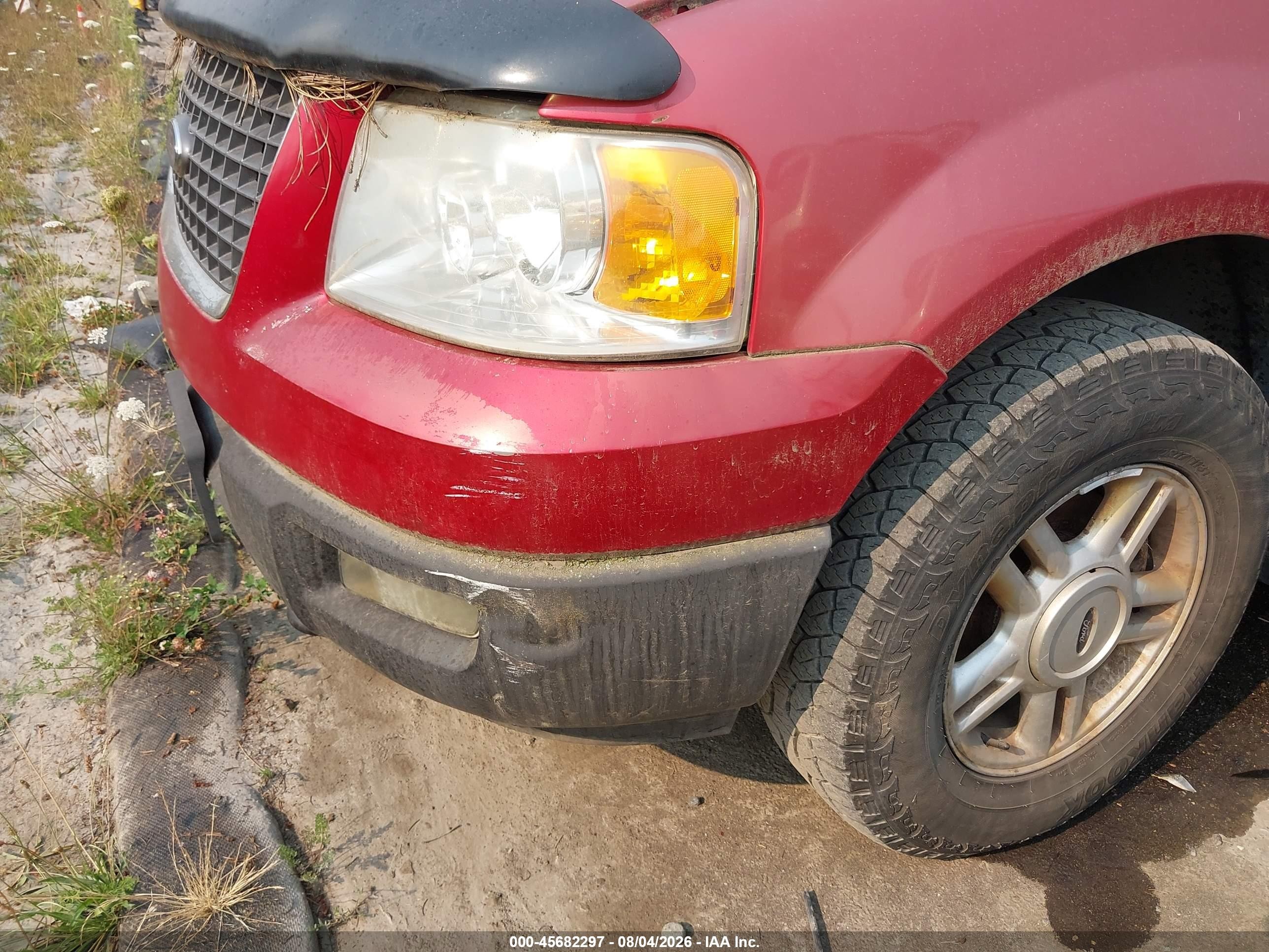 2003 Ford Expedition Xlt Красный vin: 1FMPU16L73LB98262