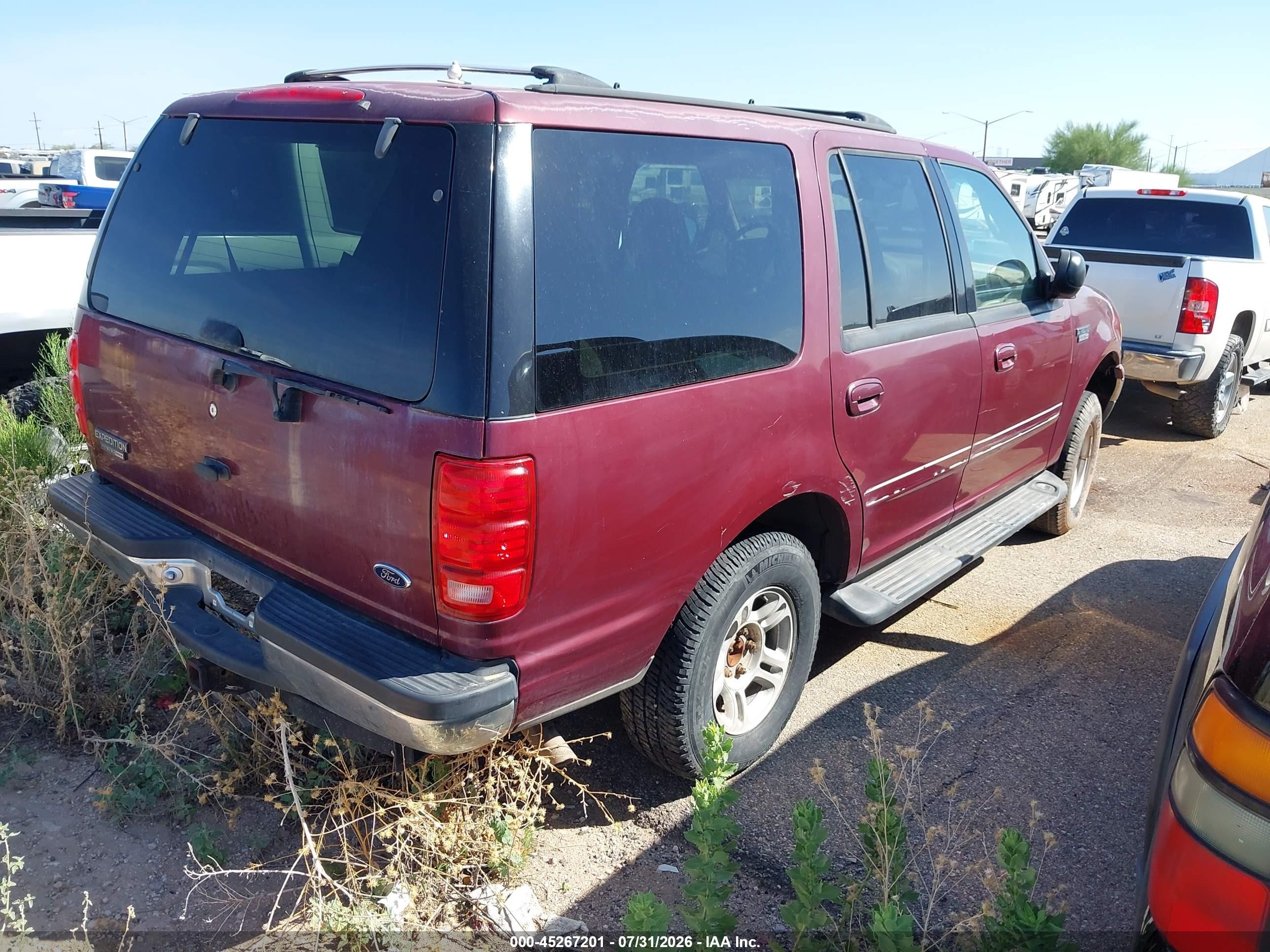 2001 Ford Expedition Xlt Burgundy vin: 1FMPU16L81LB04788
