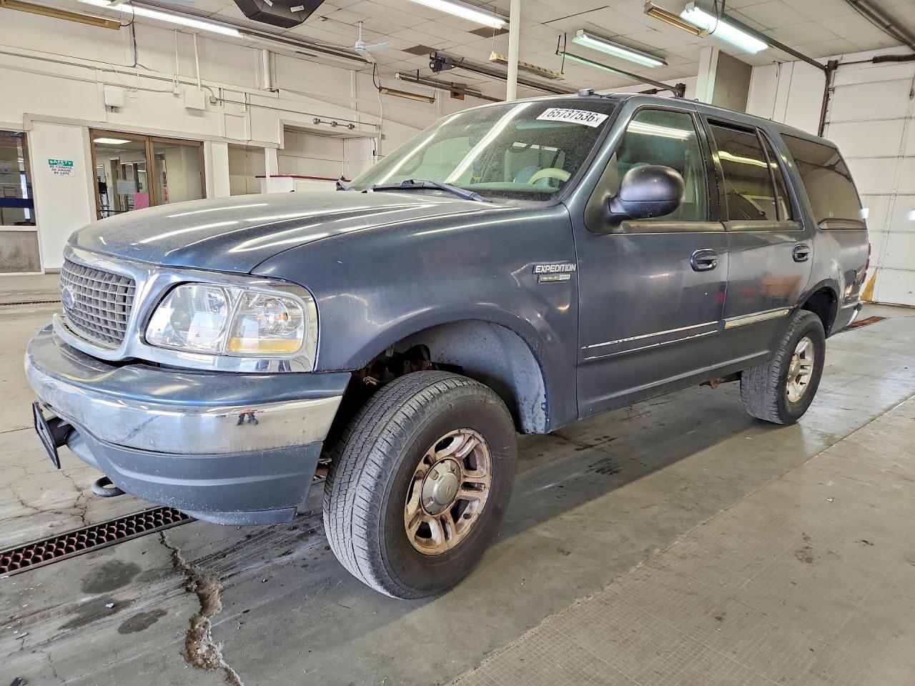 2001 Ford Expedition Xlt Blue vin: 1FMPU16L81LB33496