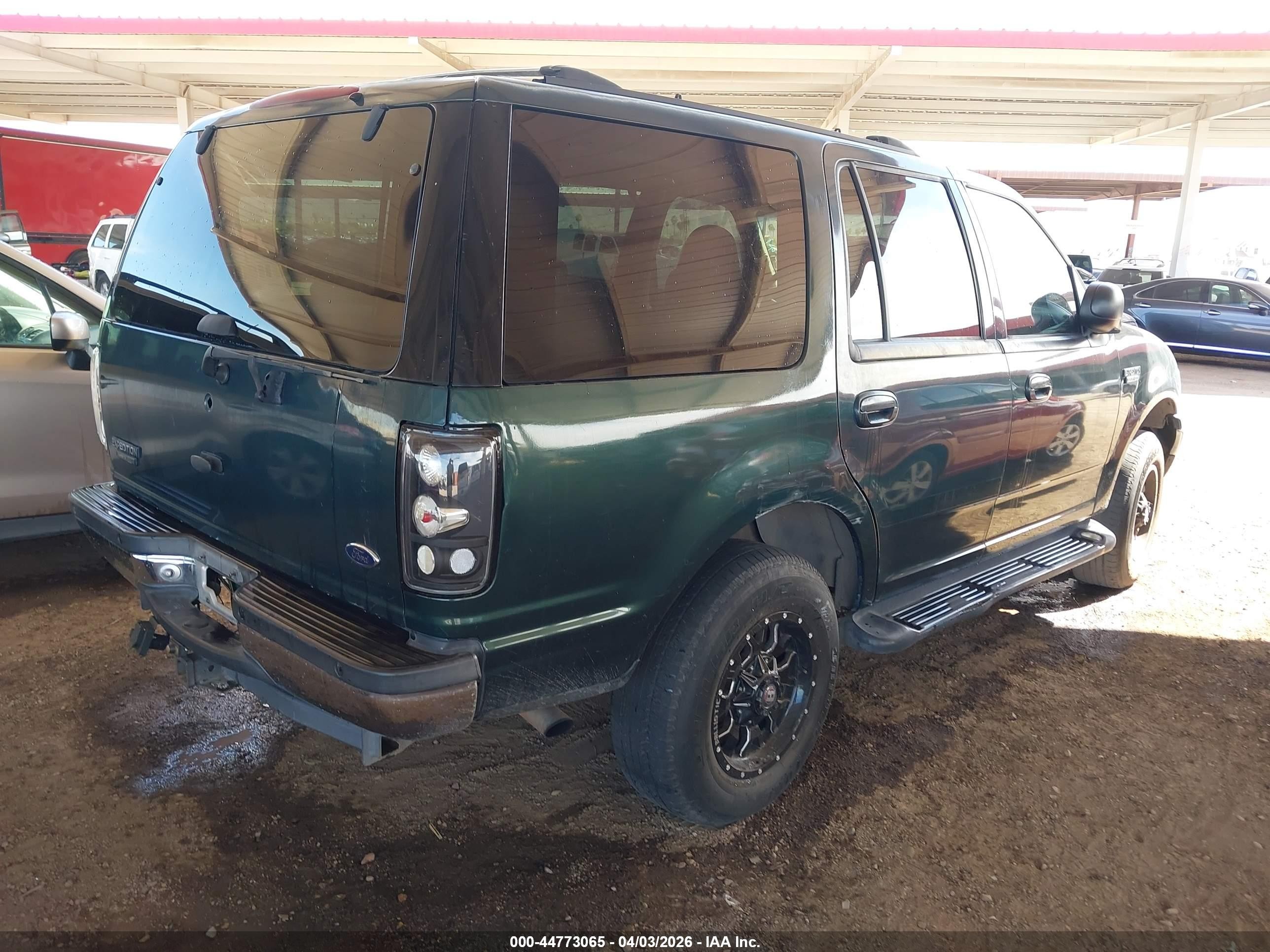 2001 Ford Expedition Xlt Зеленый vin: 1FMPU16L91LA99729