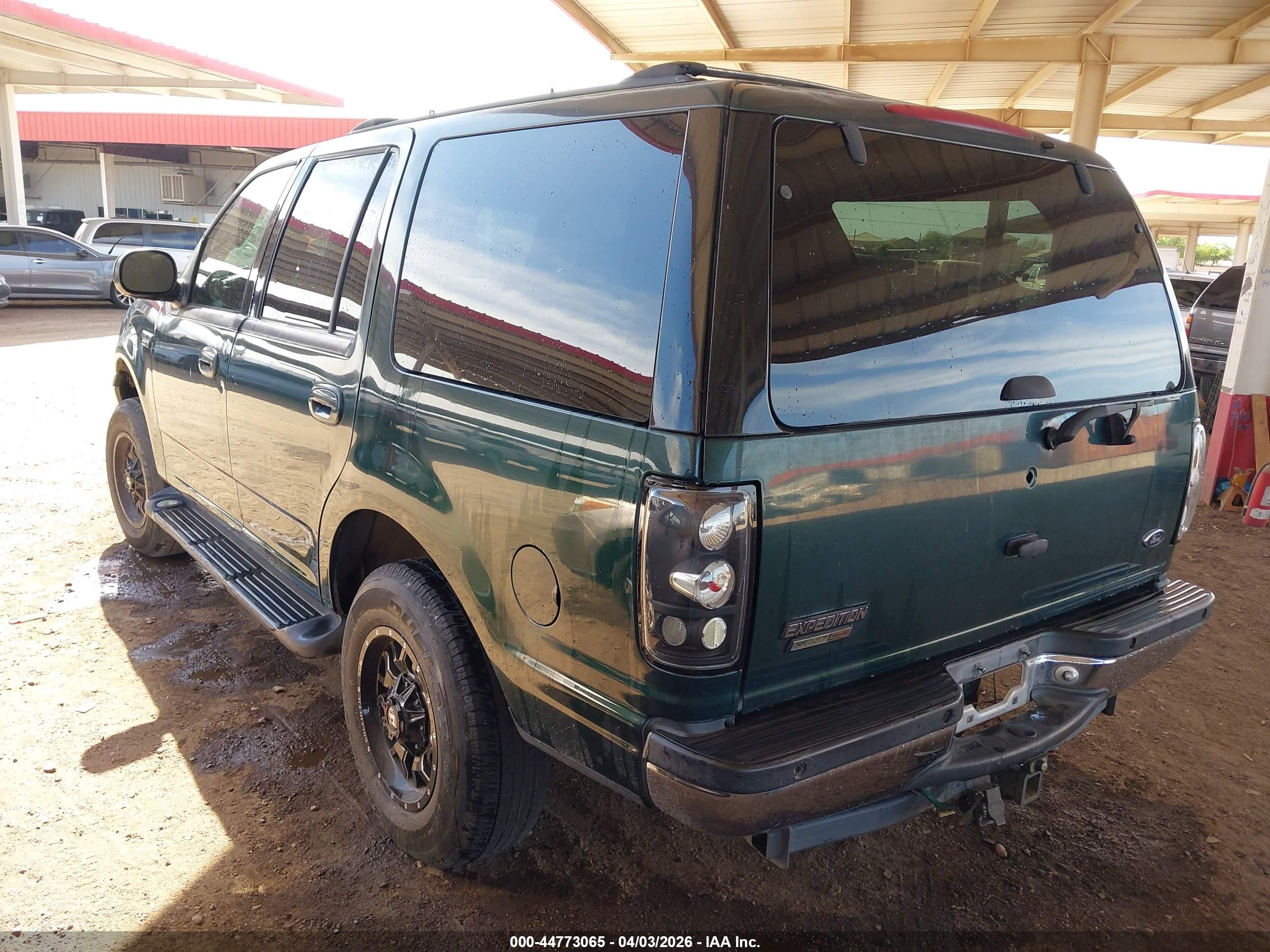 2001 Ford Expedition Xlt Зеленый vin: 1FMPU16L91LA99729