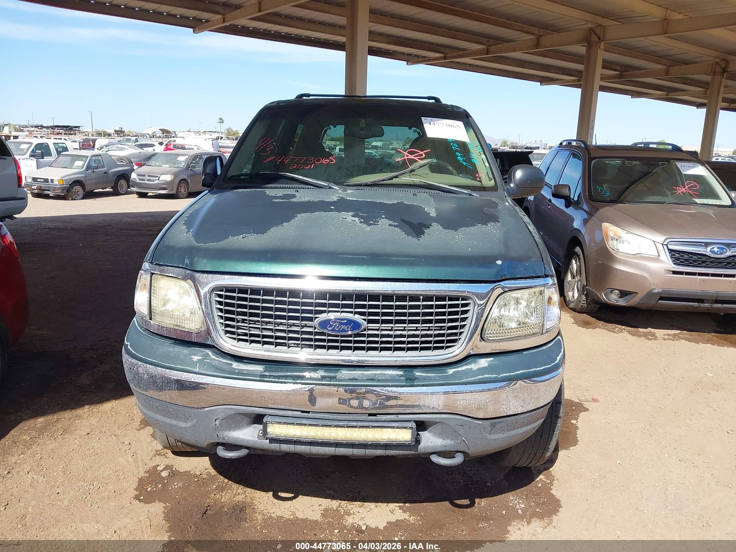 2001 Ford Expedition Xlt Зеленый vin: 1FMPU16L91LA99729