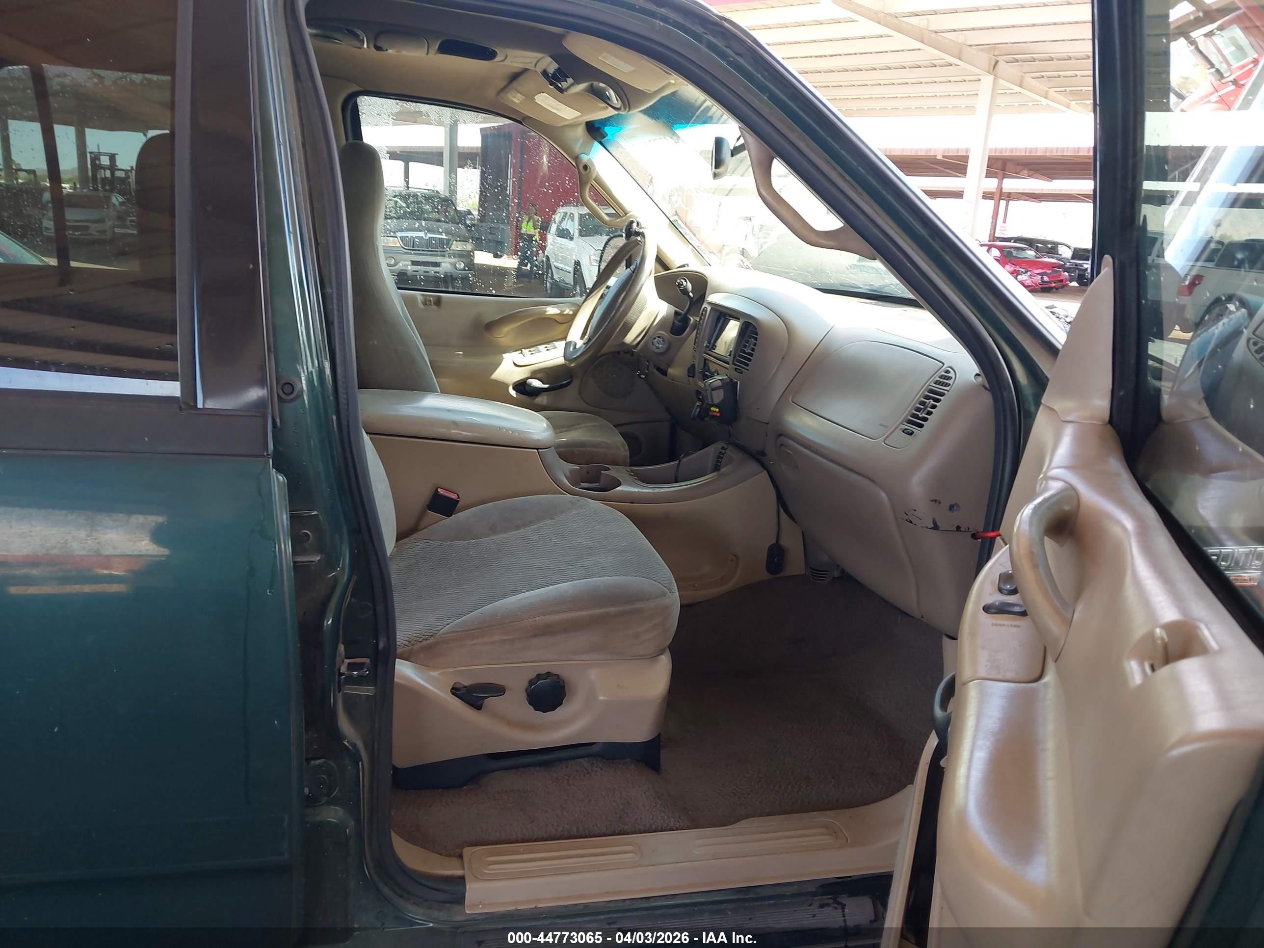 2001 Ford Expedition Xlt Зеленый vin: 1FMPU16L91LA99729