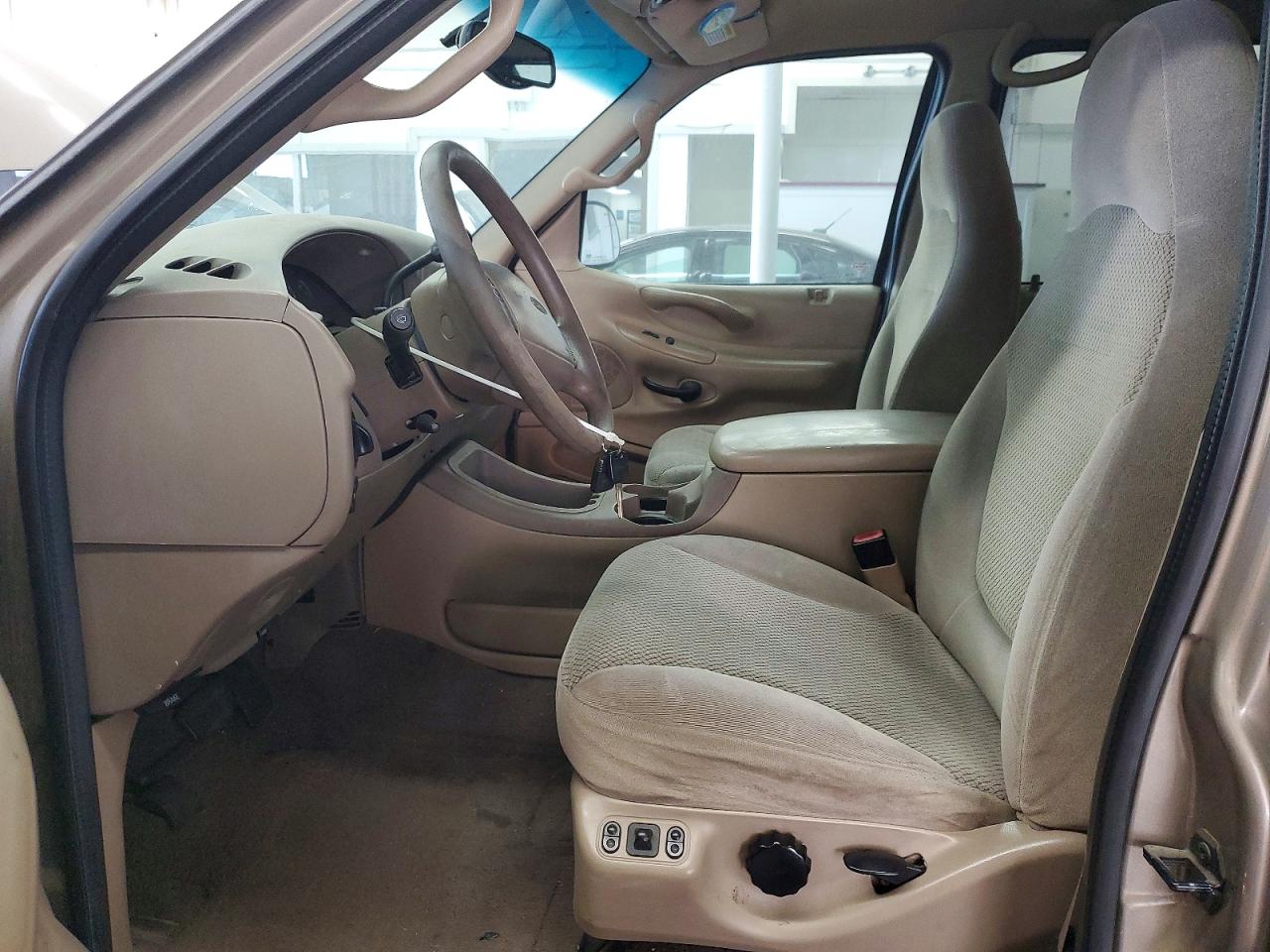 2001 Ford Expedition Xlt Желто-коричневый vin: 1FMPU16L91LB80942