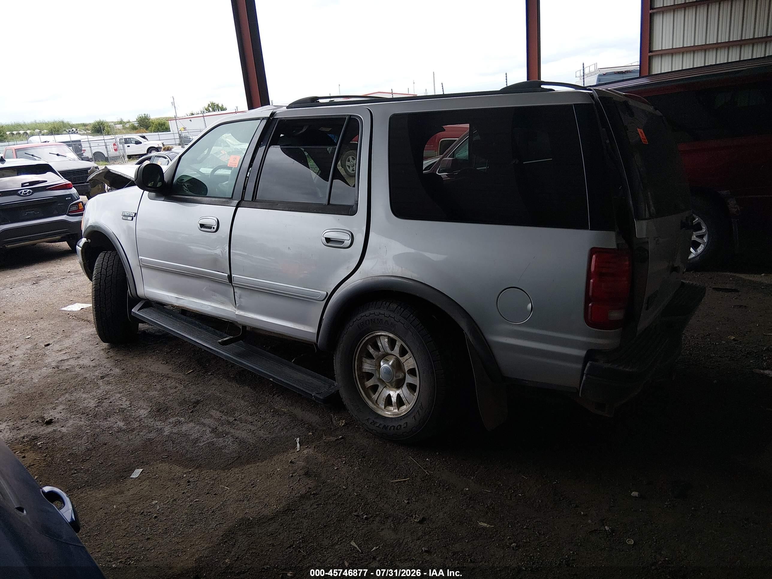 2002 Ford Expedition Xlt Silver vin: 1FMPU16L92LA63542