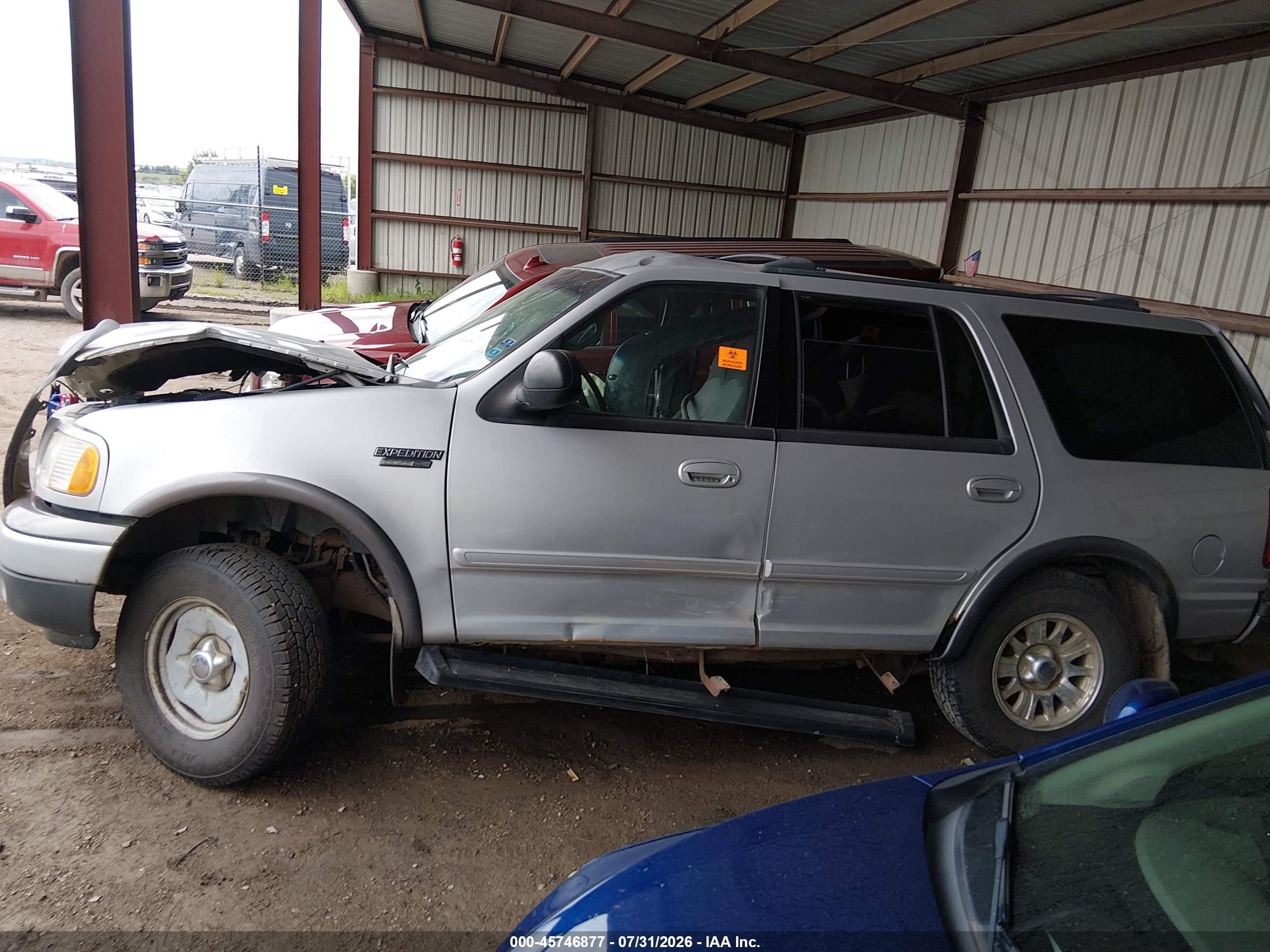 2002 Ford Expedition Xlt Silver vin: 1FMPU16L92LA63542
