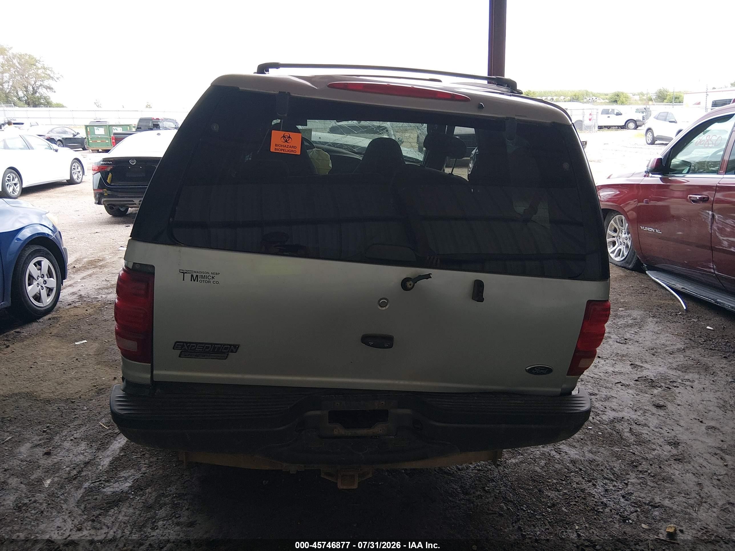2002 Ford Expedition Xlt Silver vin: 1FMPU16L92LA63542