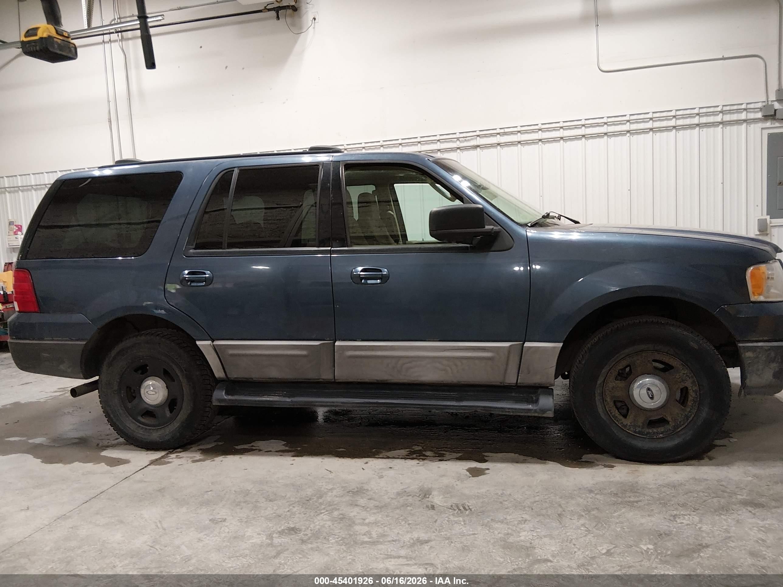 2003 Ford Expedition Xlt Blue vin: 1FMPU16L93LB88526